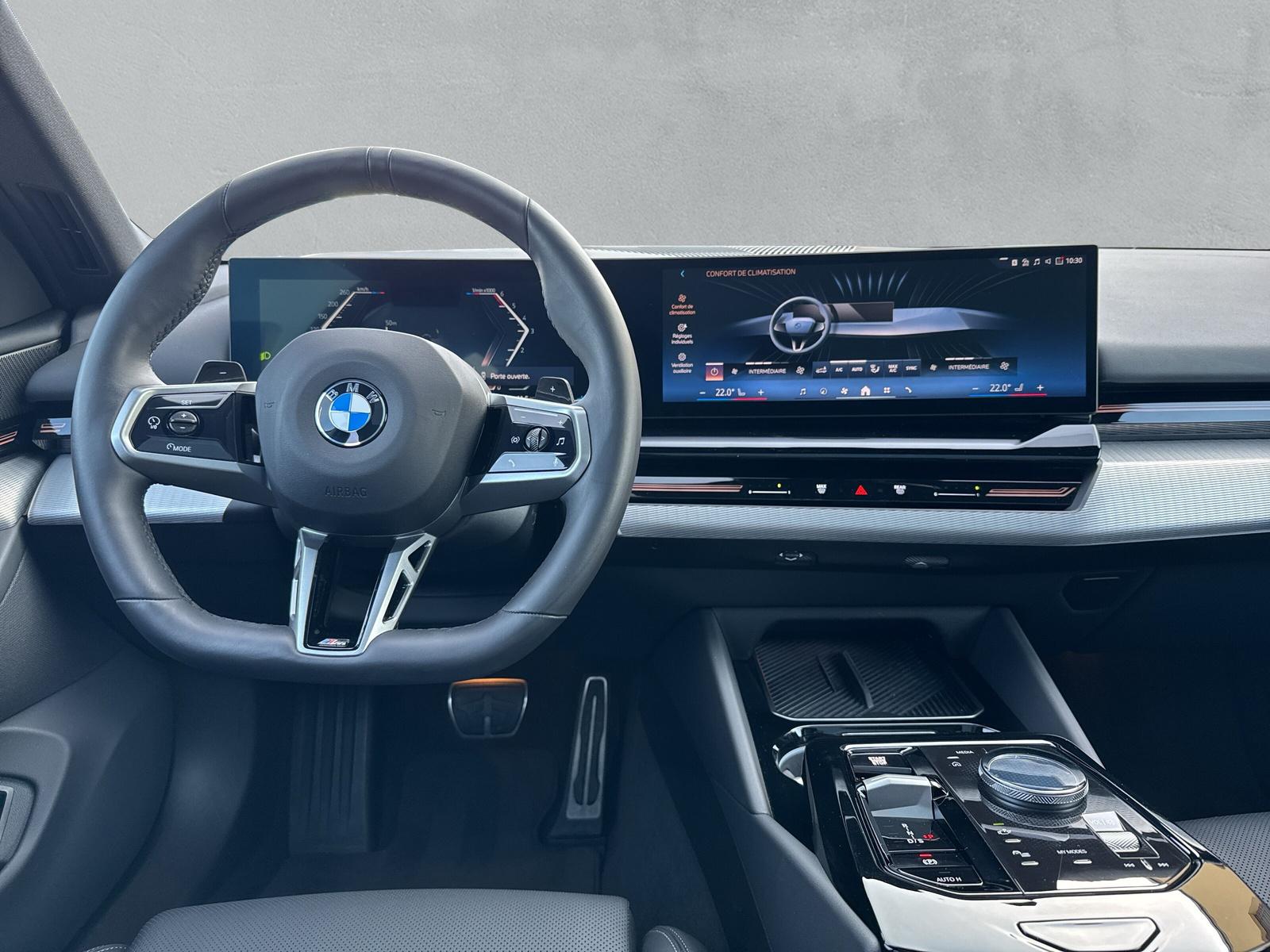 BMW 520d M Sport Touring xDrive G61 (CH) AHK 📍 ** Action de leasing à 1.9% **-image-12