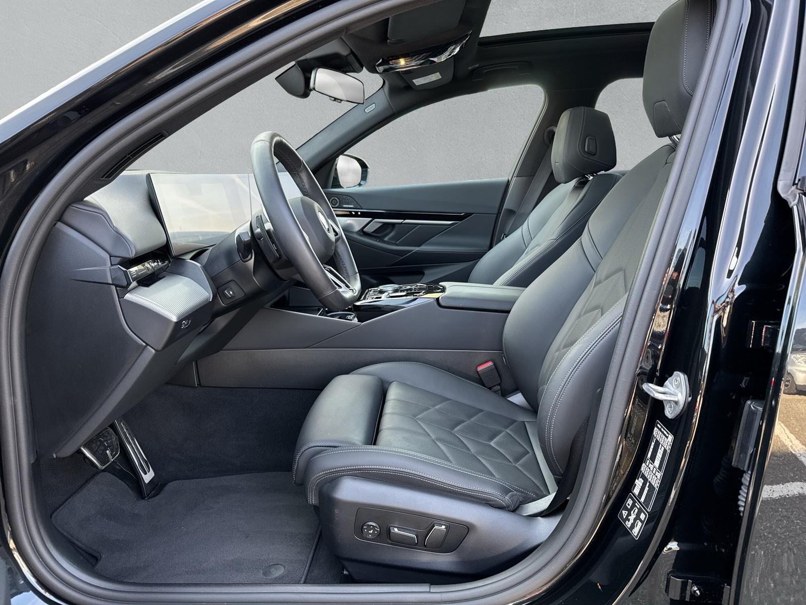 BMW 520d M Sport Touring xDrive G61 (CH) AHK 📍 ** Action de leasing à 1.9% **-image-10