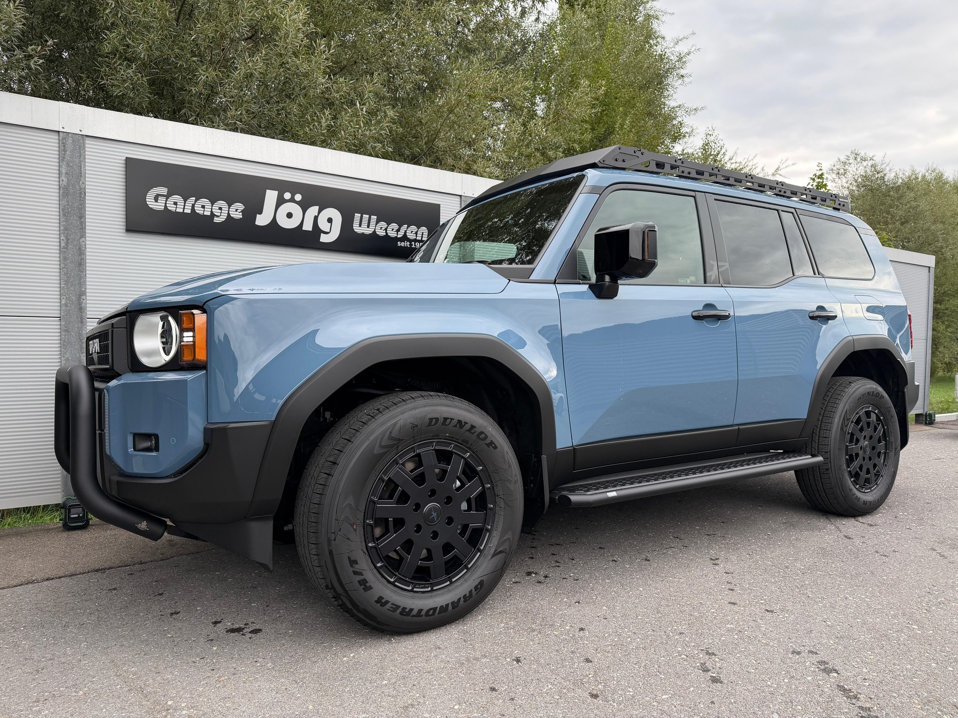TOYOTA Land Cruiser 2.8 D 48V 230 Rebel-image-0