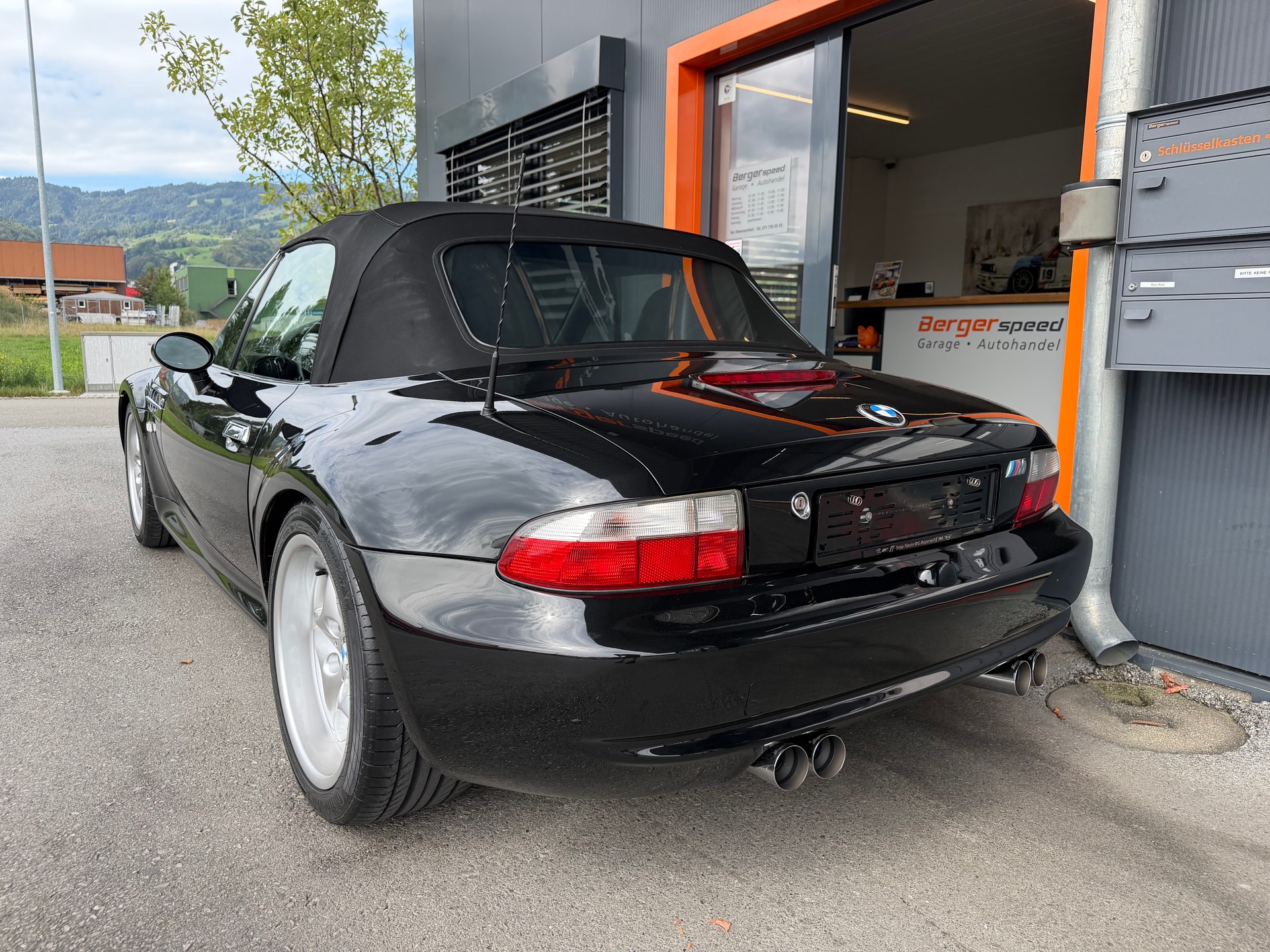BMW M Roadster-image-16