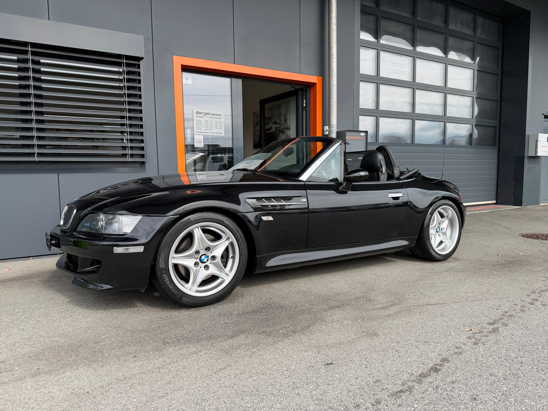 BMW M Roadster-image-0