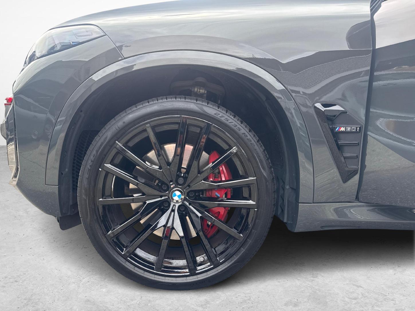 BMW X5 M60i xDrive - Gancio di traino incluso-image-14