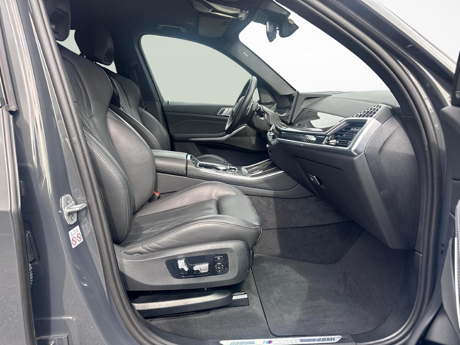BMW X5 M60i xDrive - Gancio di traino incluso-image-9