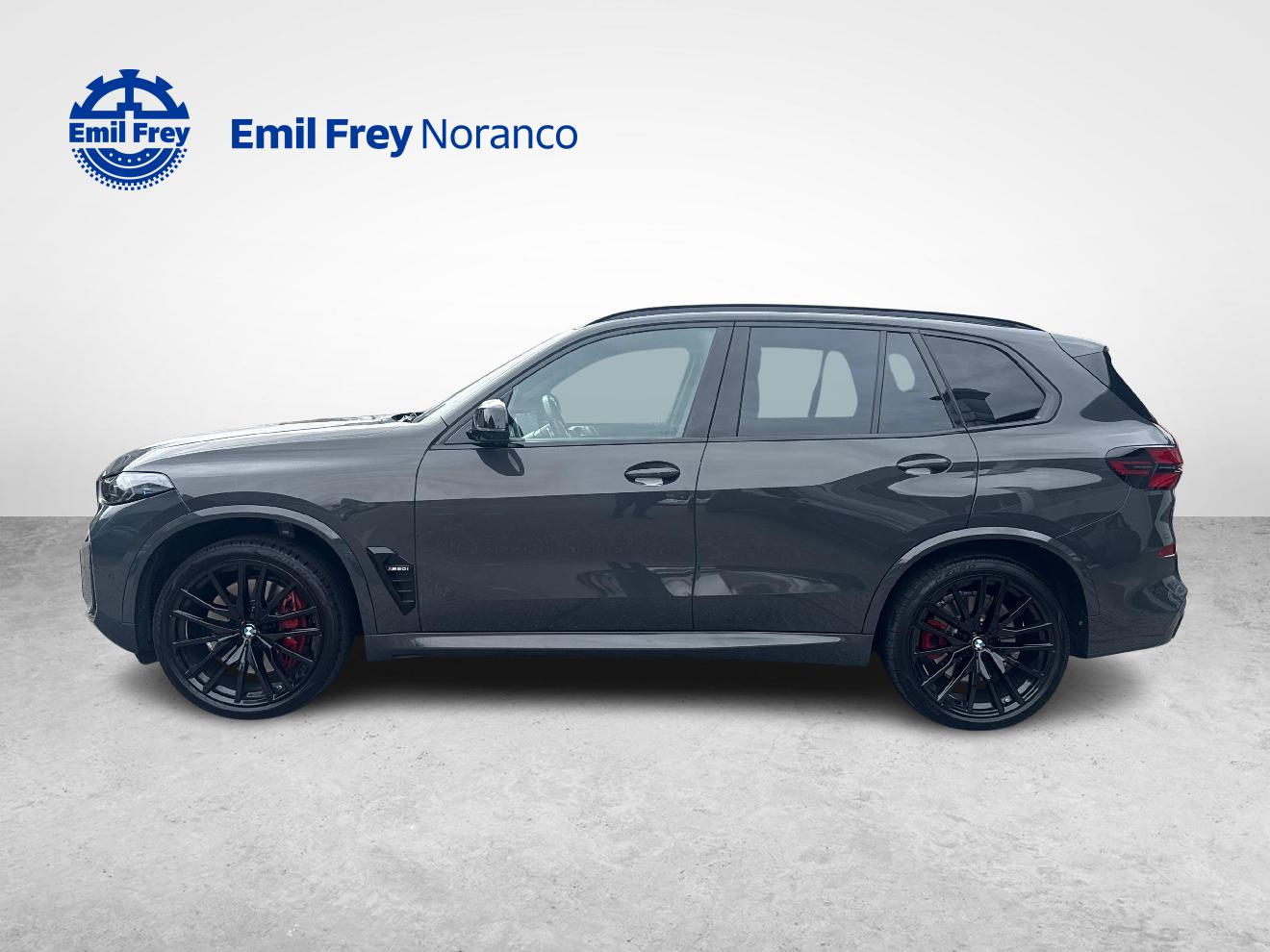BMW X5 M60i xDrive - Gancio di traino incluso-image-1
