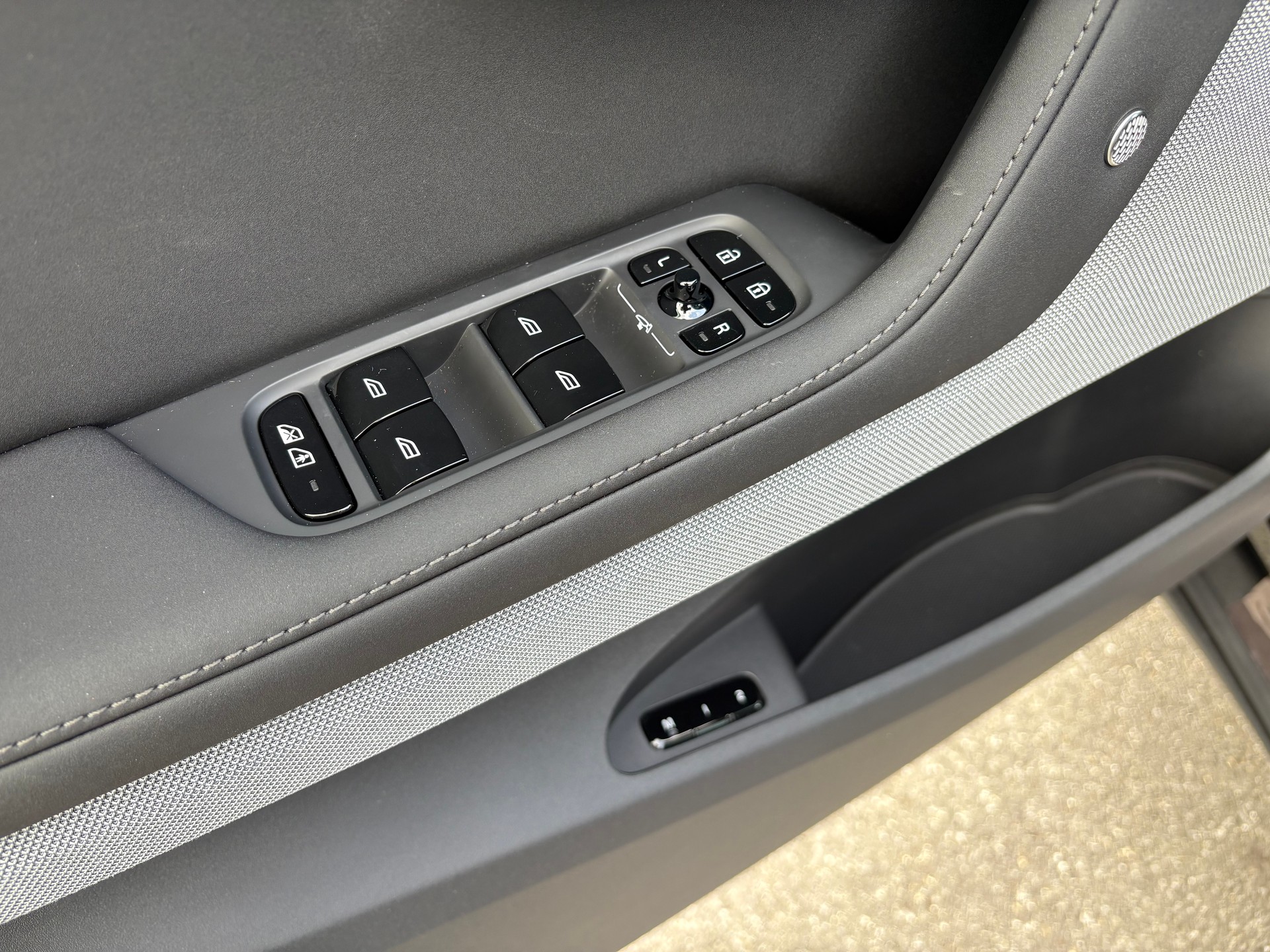 POLESTAR Polestar 2 Long Range Dual Performance Prime 82 kWh-image-11