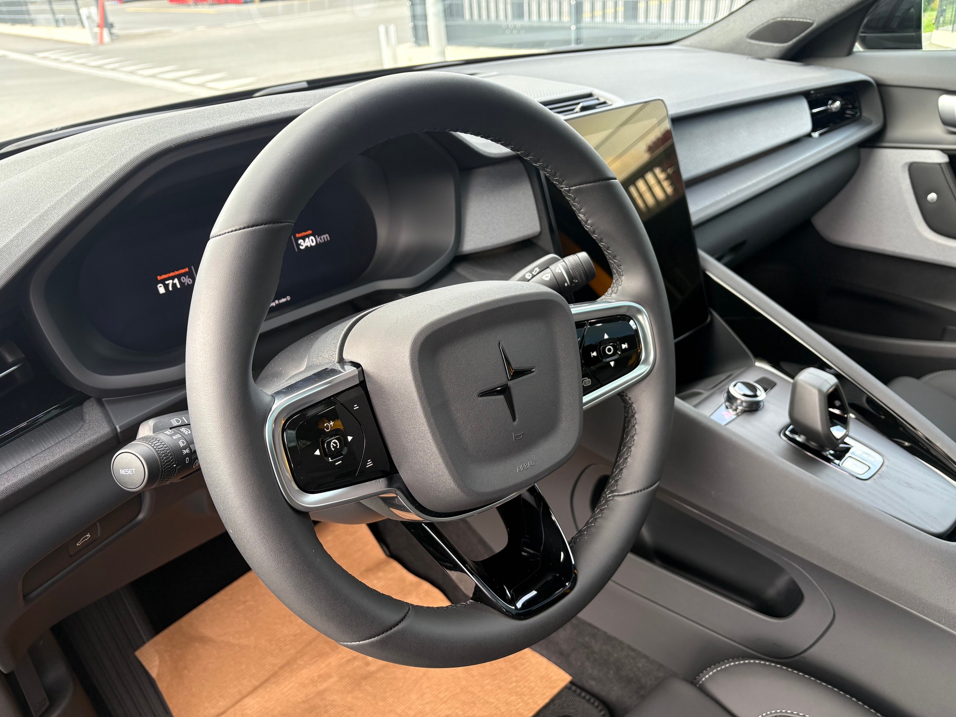 POLESTAR Polestar 2 Long Range Dual Performance Prime 82 kWh-image-9