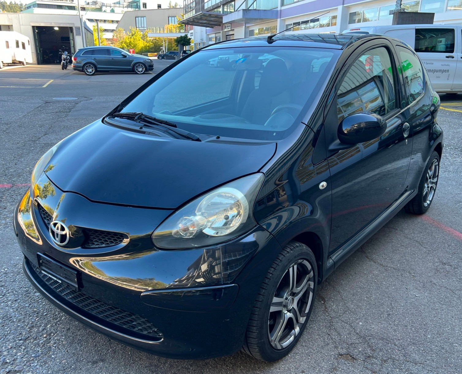 TOYOTA Aygo 1.0 Linea Terra-image-2