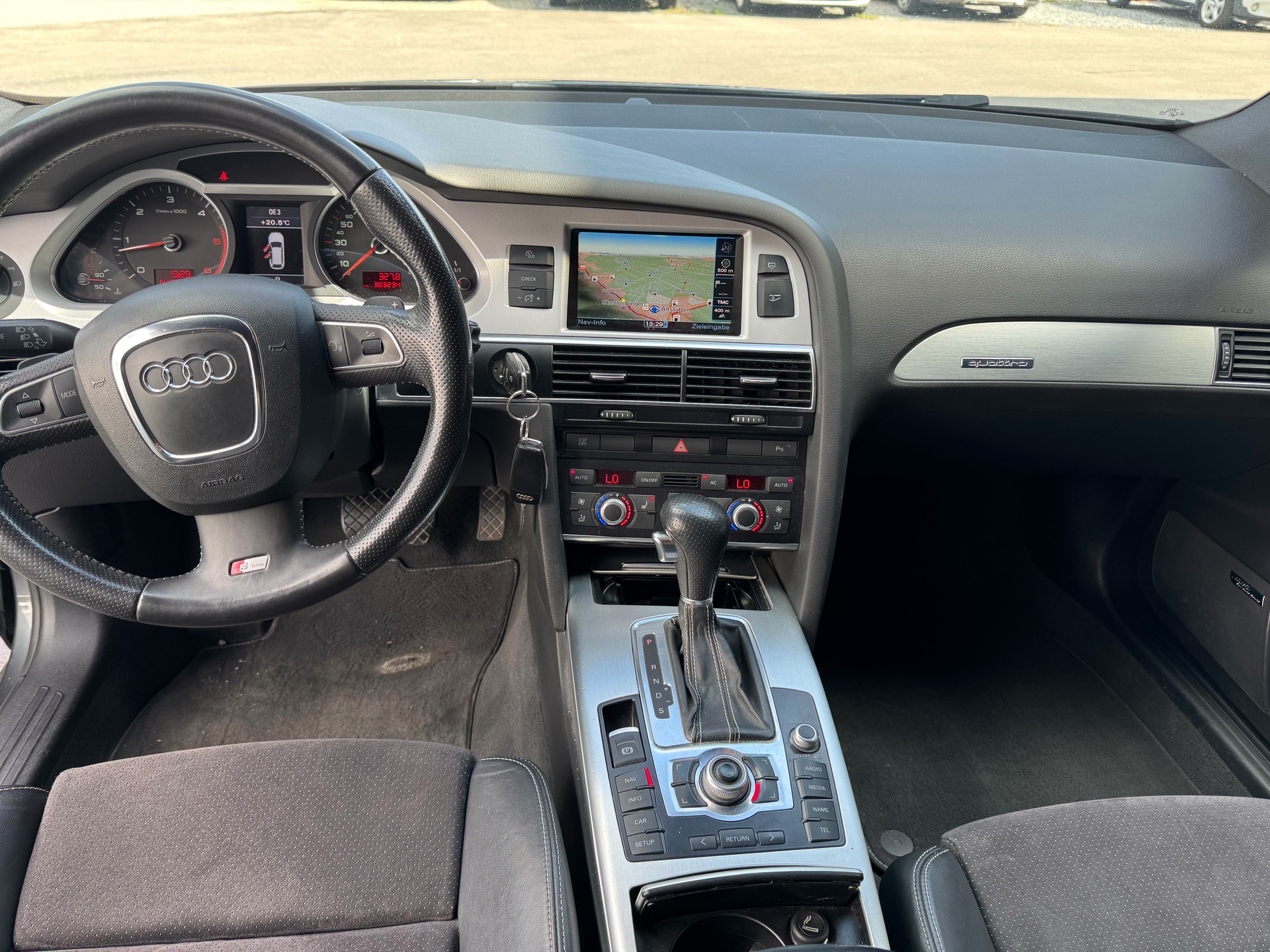 AUDI A6 Avant 3.0 V6 TDI quattro tiptronic-image-5
