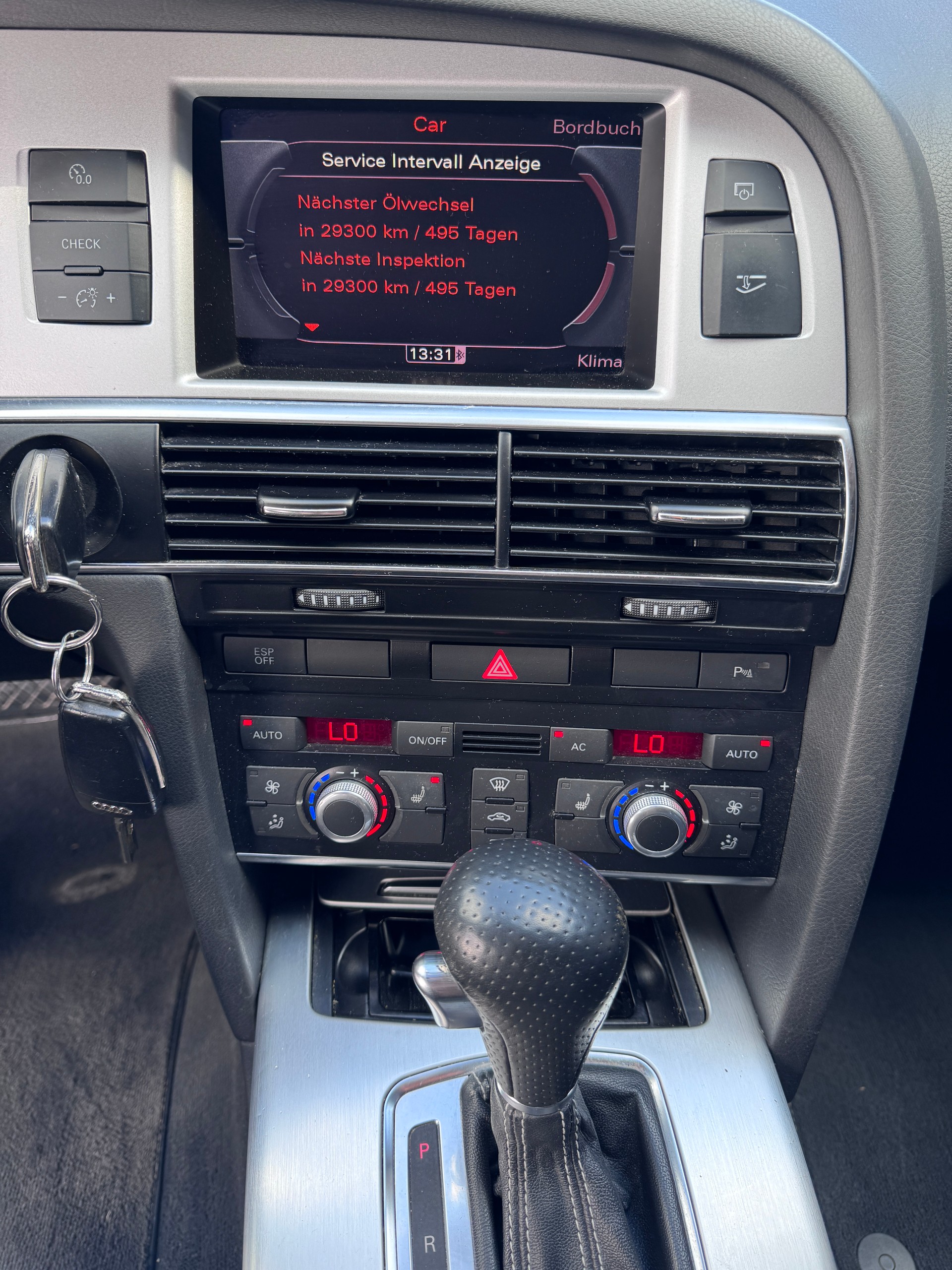 AUDI A6 Avant 3.0 V6 TDI quattro tiptronic-image-10