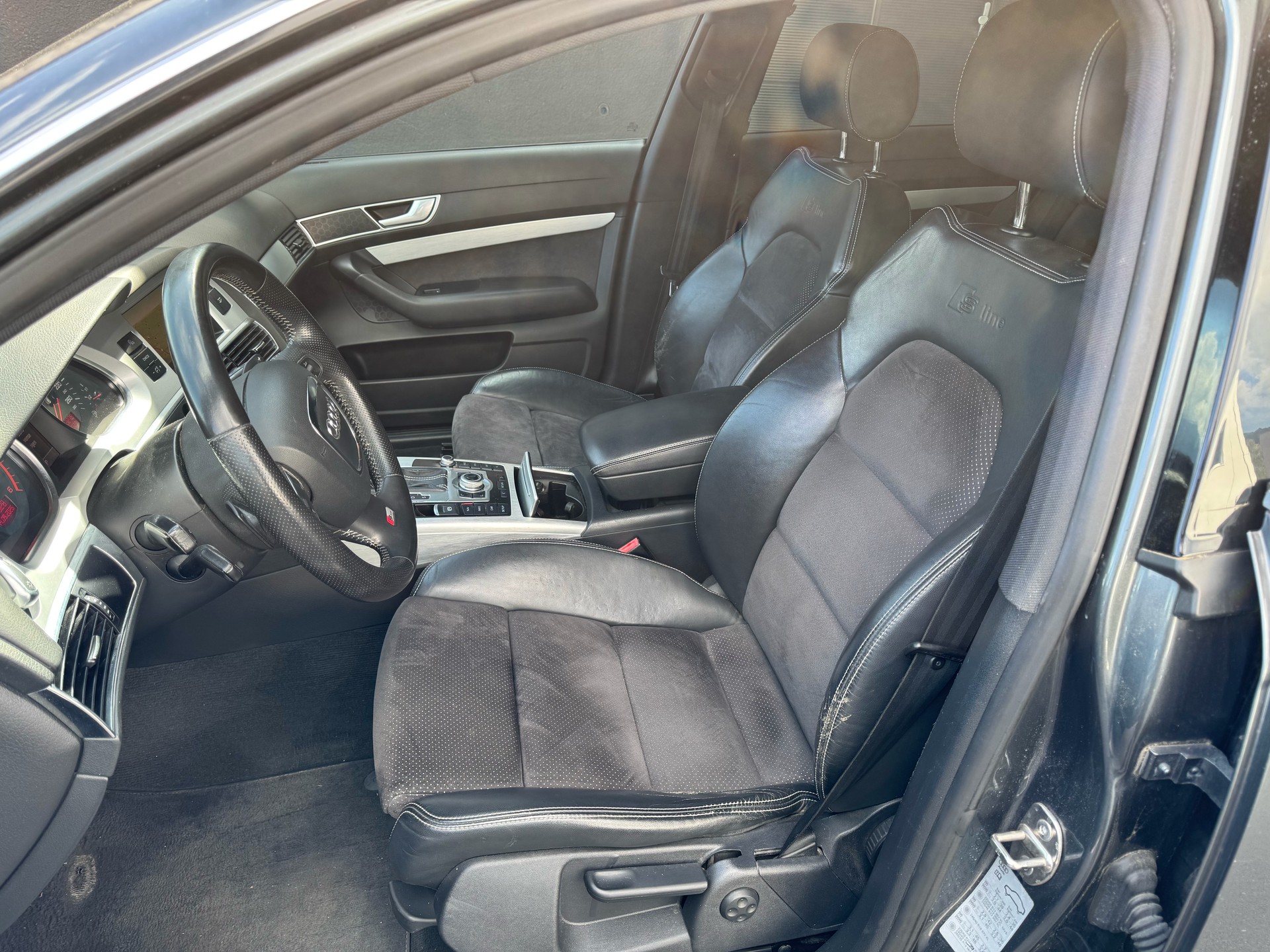 AUDI A6 Avant 3.0 V6 TDI quattro tiptronic-image-7