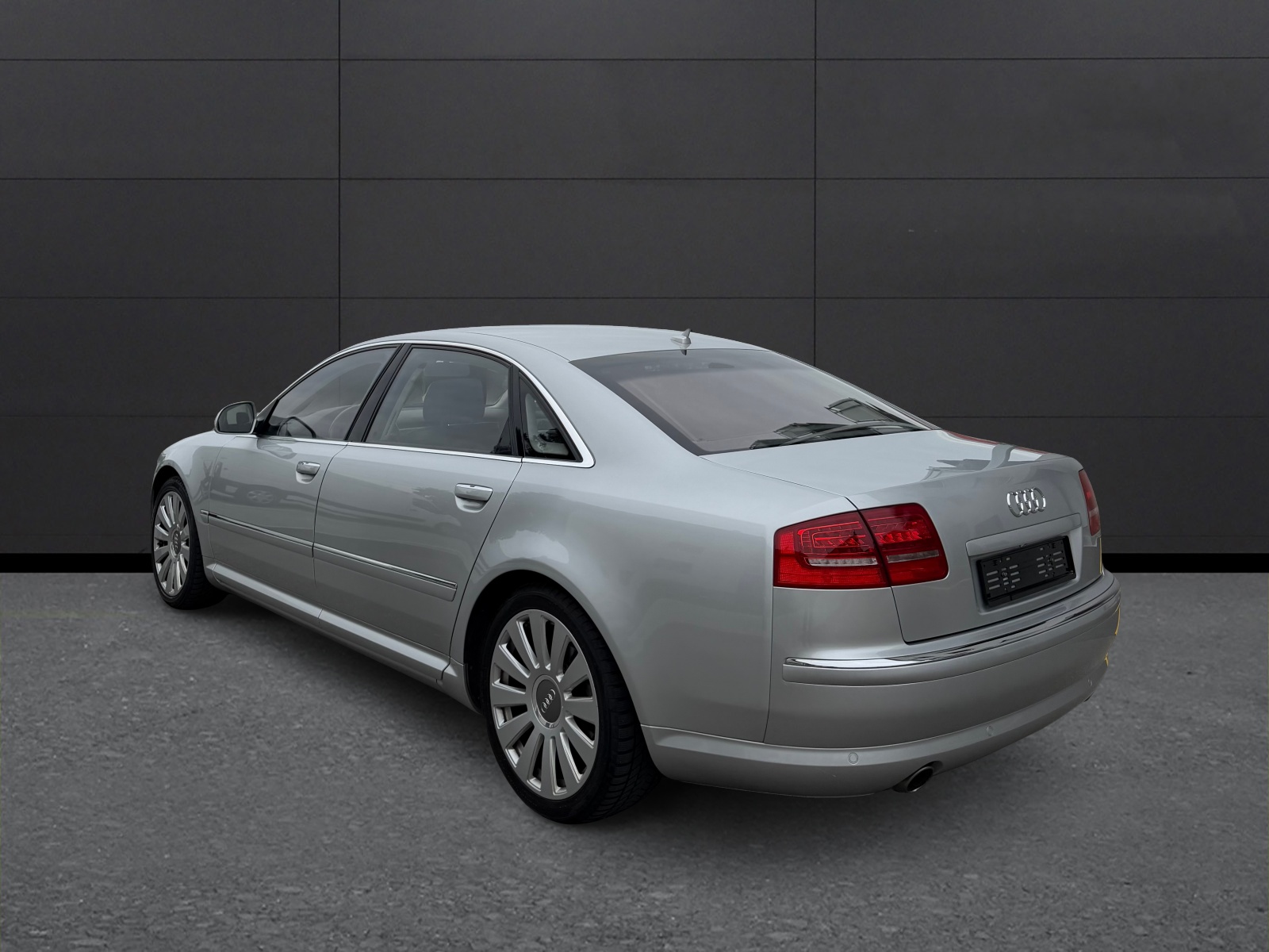 AUDI A8 L 3.0 TDI Quattro Langversion-image-4