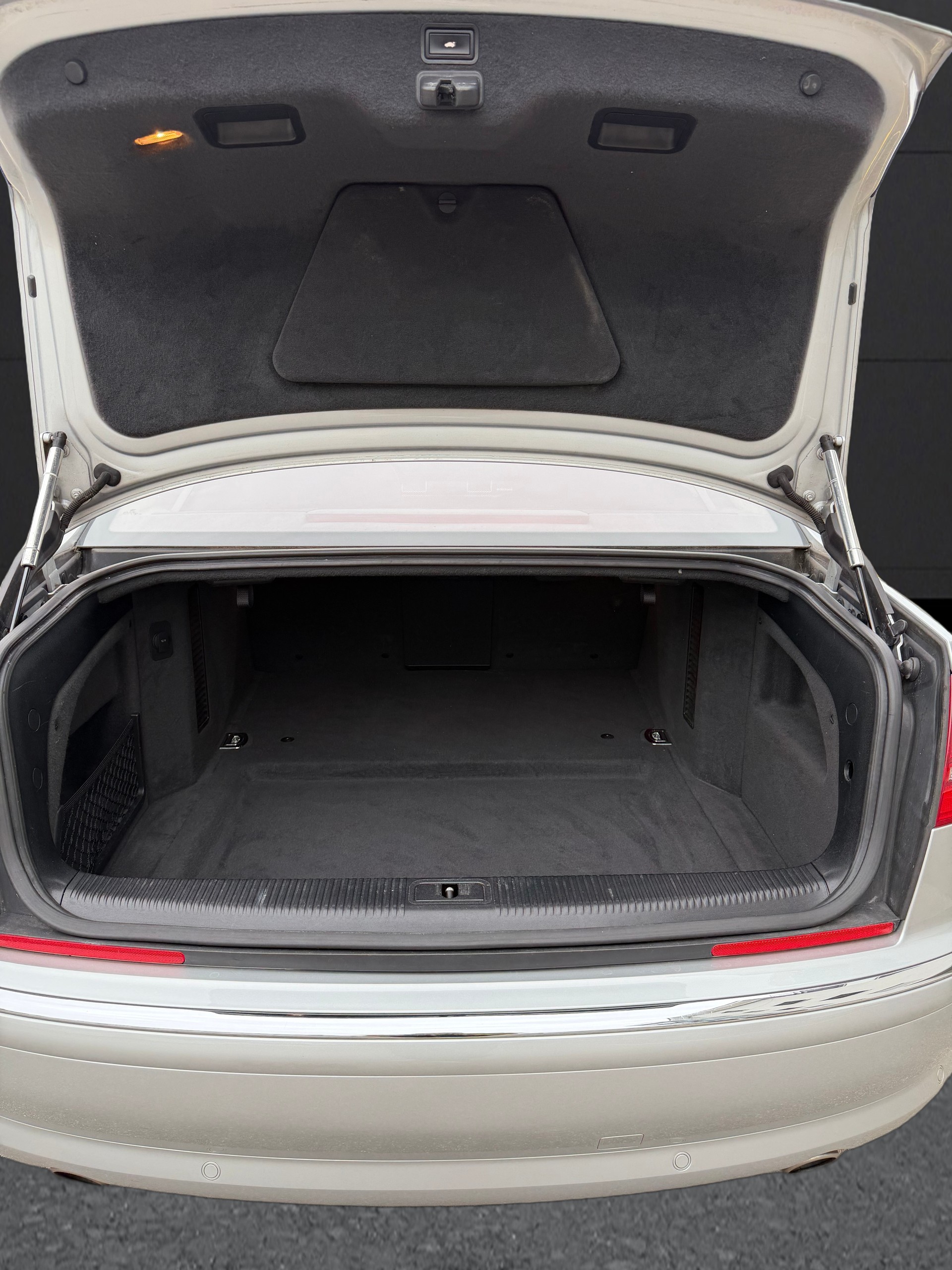 AUDI A8 L 3.0 TDI Quattro Langversion-image-20