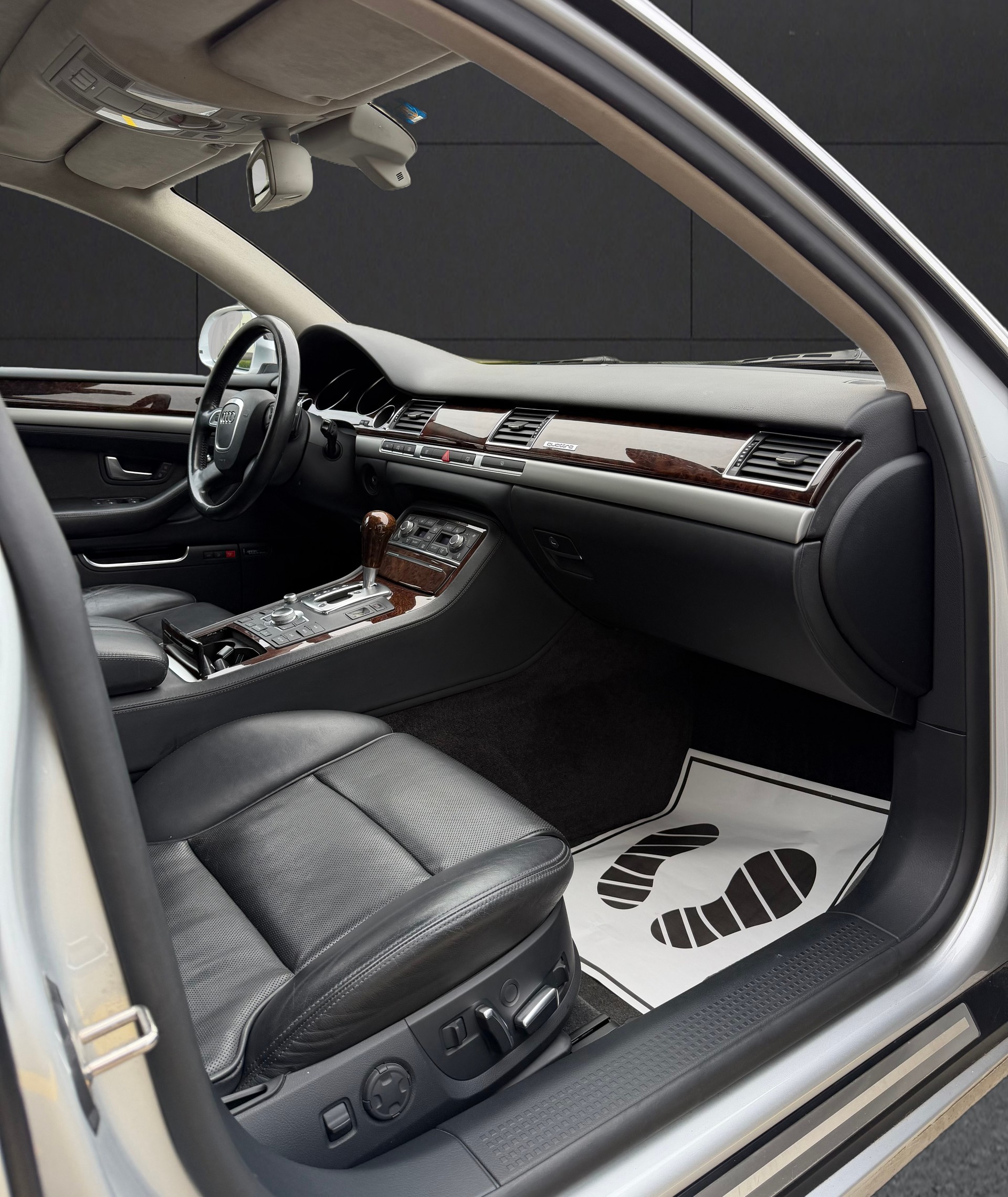 AUDI A8 L 3.0 TDI Quattro Langversion-image-13