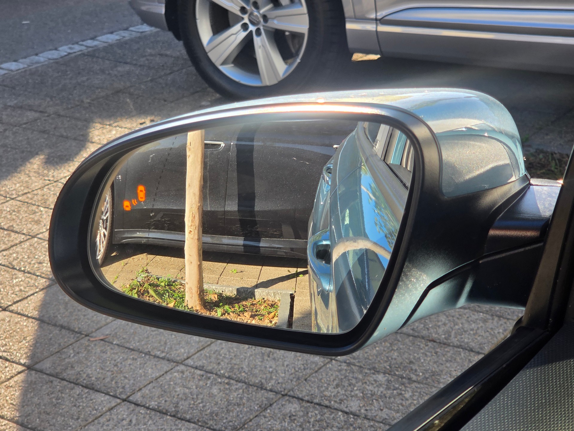 HYUNDAI Kona EV Vertex // BATT-ZERTIFIKAT -HEAD UP DISPLAY- BELÜFTETE SITZE- KAMERA- ASSISTENZ PAKET -GARANTIE BIS 08.2028-image-21