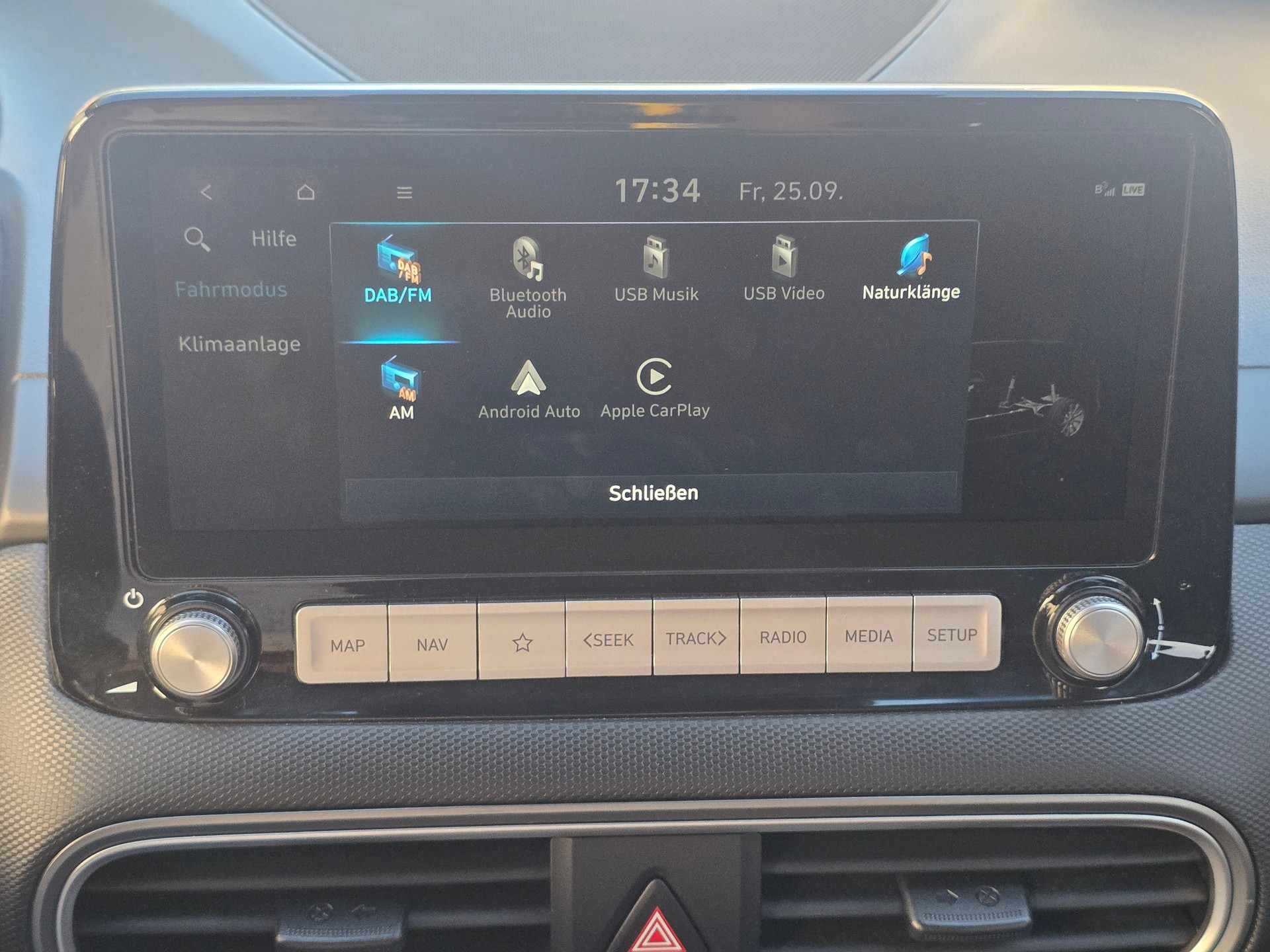 HYUNDAI Kona EV Vertex // BATT-ZERTIFIKAT -HEAD UP DISPLAY- BELÜFTETE SITZE- KAMERA- ASSISTENZ PAKET -GARANTIE BIS 08.2028-image-19