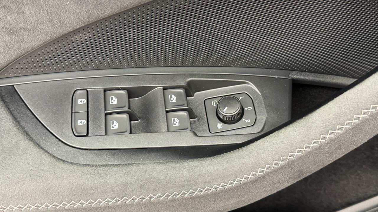 SKODA Kodiaq 2.0 TDI Sportline 4x4-image-8