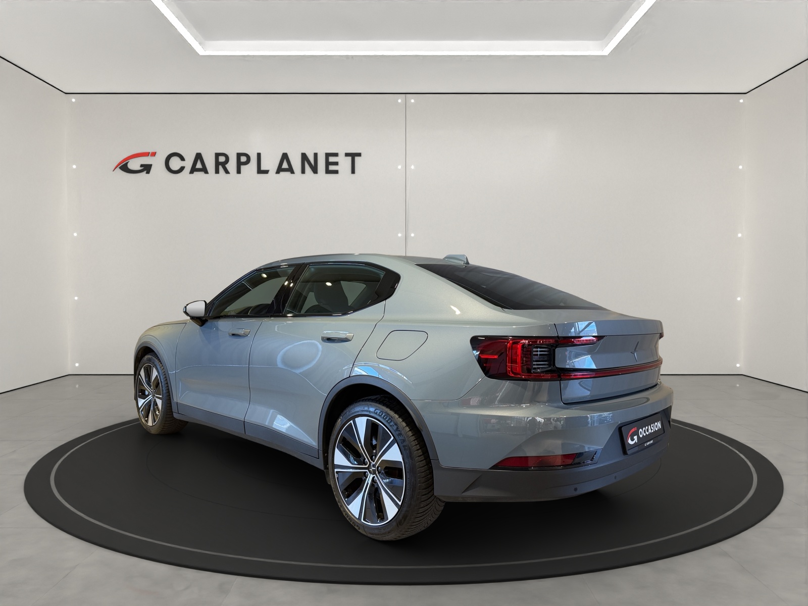 POLESTAR 2 Long Range Single Motor-showroom-element-2