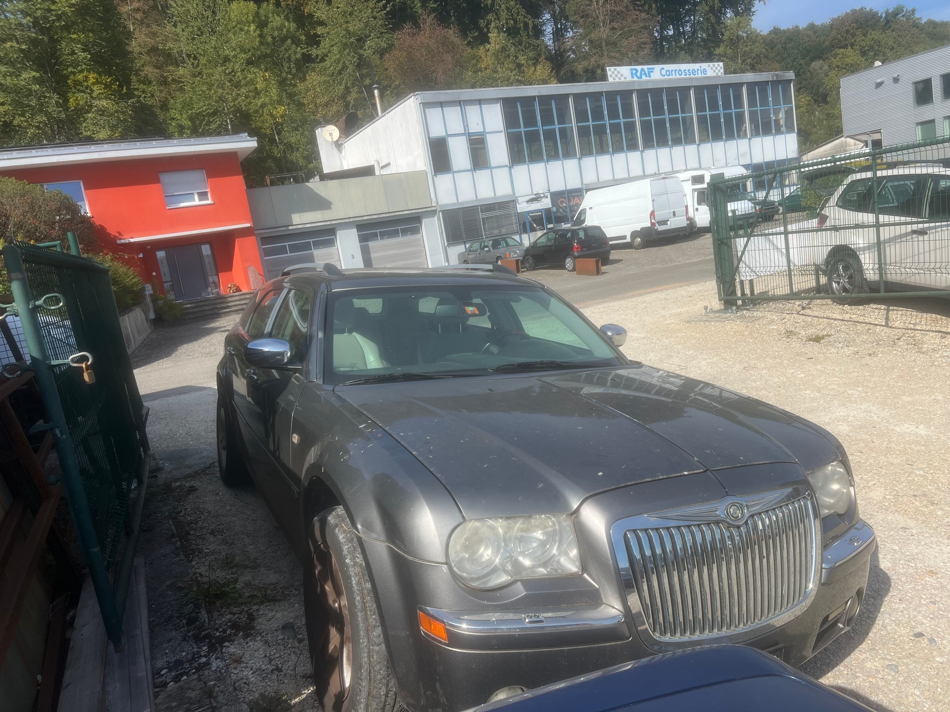 CHRYSLER 300C T 5.7 HEMI V8 AWD-image-6