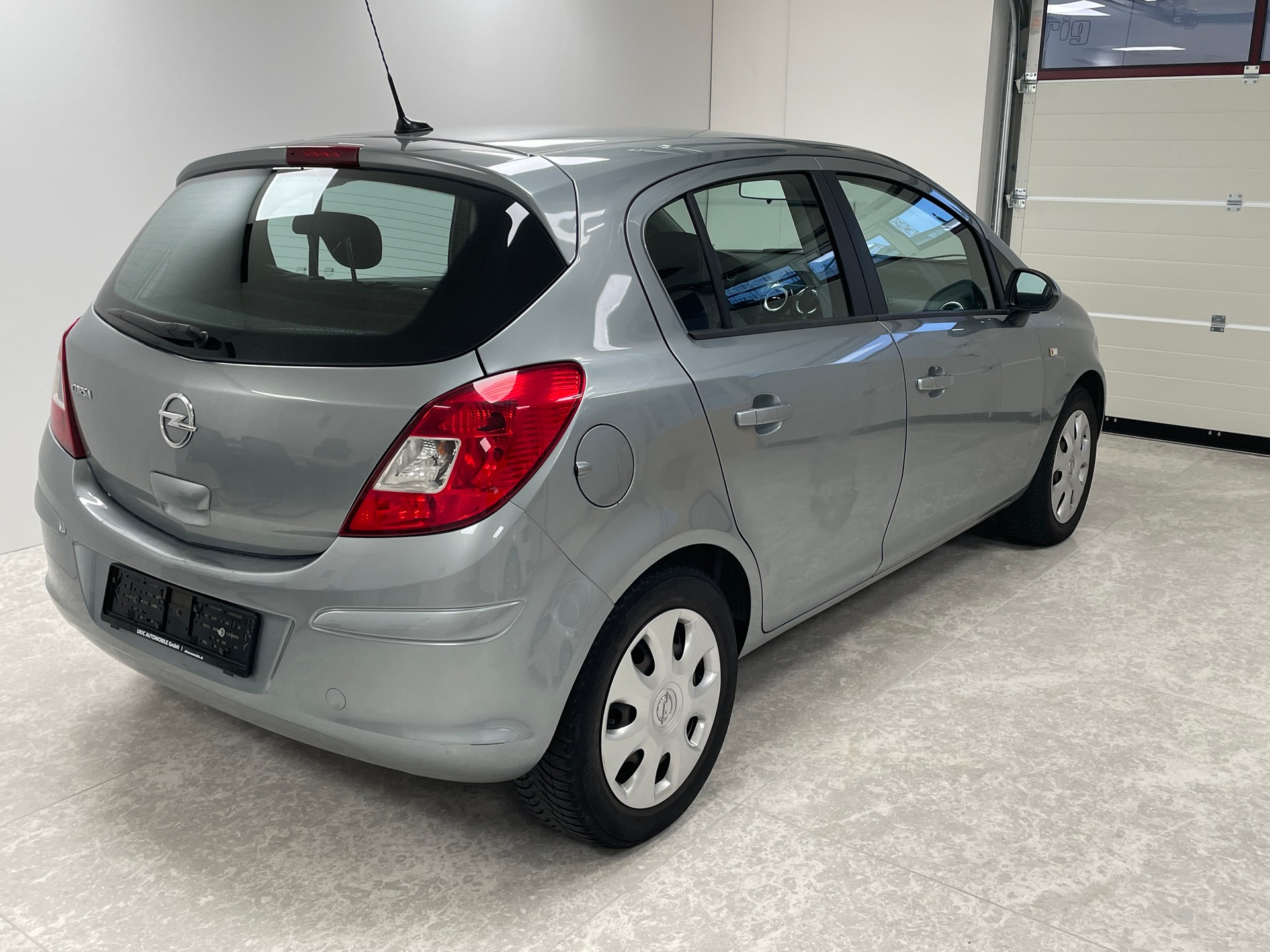 OPEL Corsa 1.2 TP Final Edition-image-4
