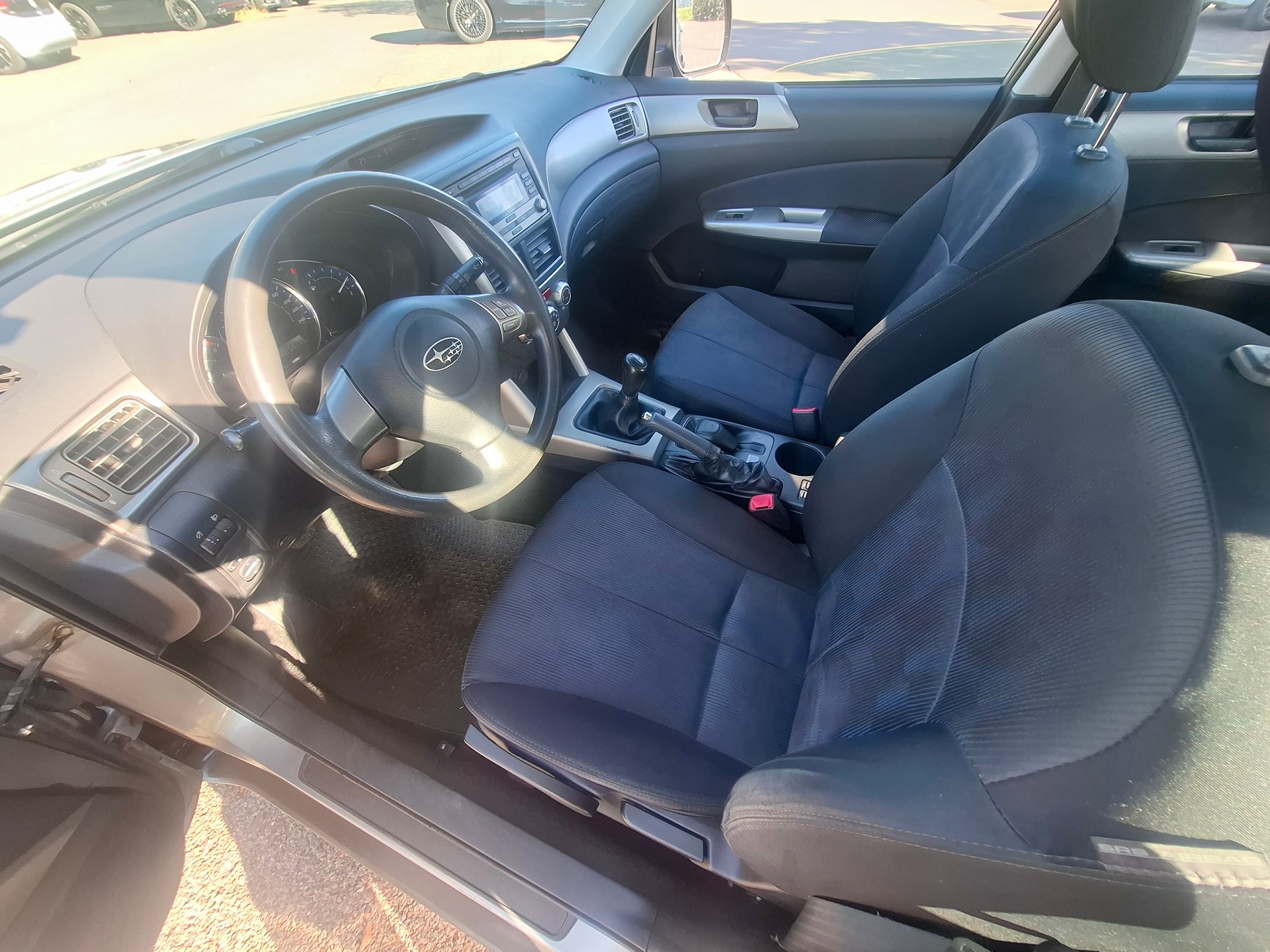 SUBARU Forester 2.0X Swiss-image-10