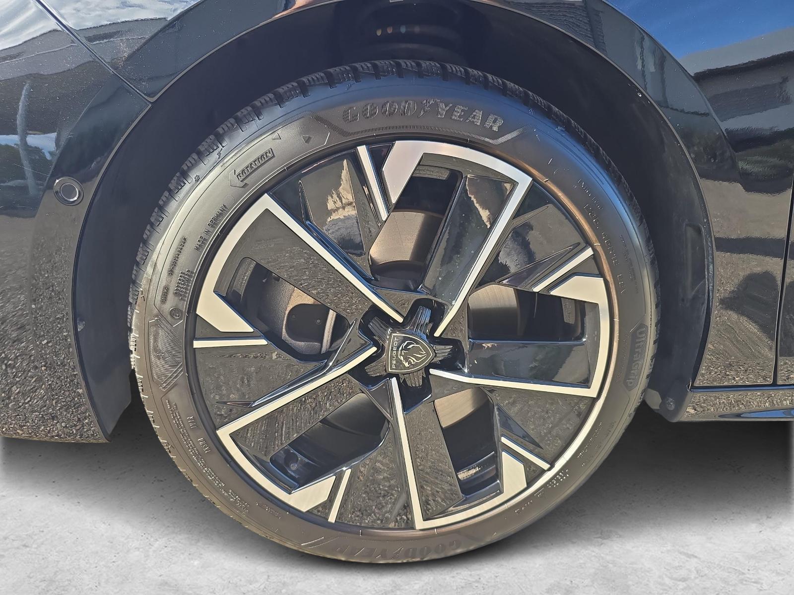 PEUGEOT 508 SW 1.6 Plug-in Hybrid GT-image-13