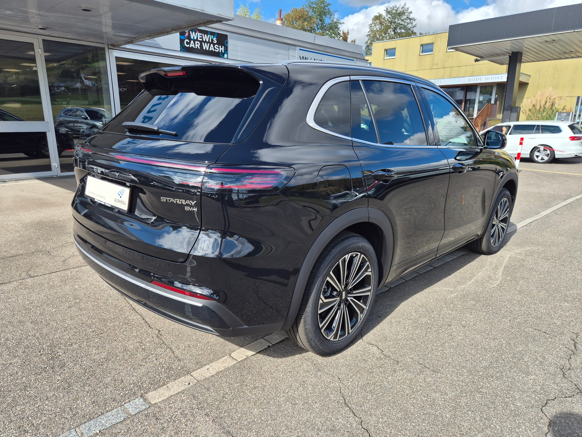 GEELY STARRAY EM-i Max Plug in Hybrid 29.8kW Akku-image-5