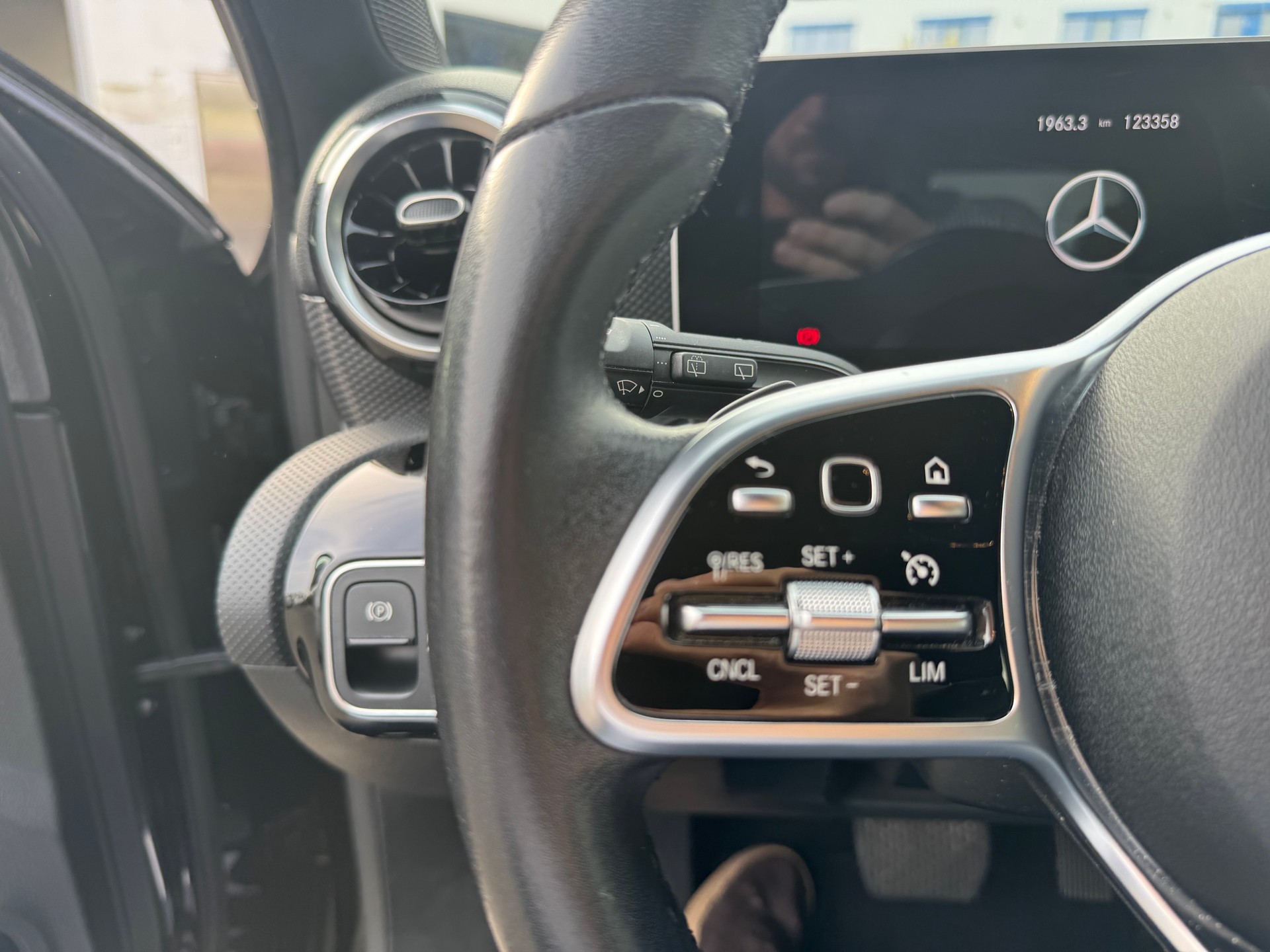 MERCEDES-BENZ A 250 4Matic Progressive 7G-DCT-image-27