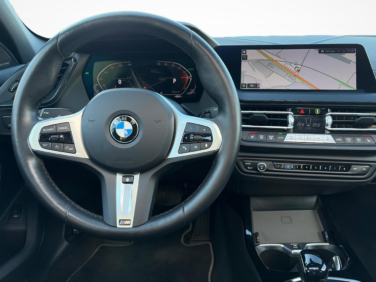 BMW 118i Sport Line Steptronic-image-12