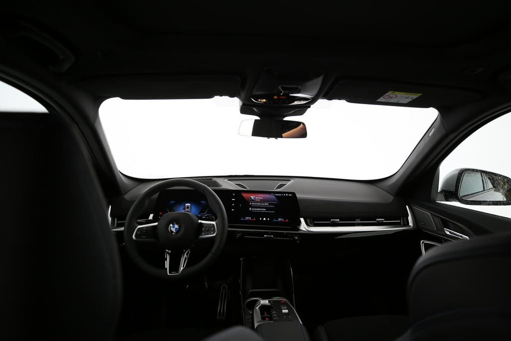 BMW X1 23i xDrive-image-9