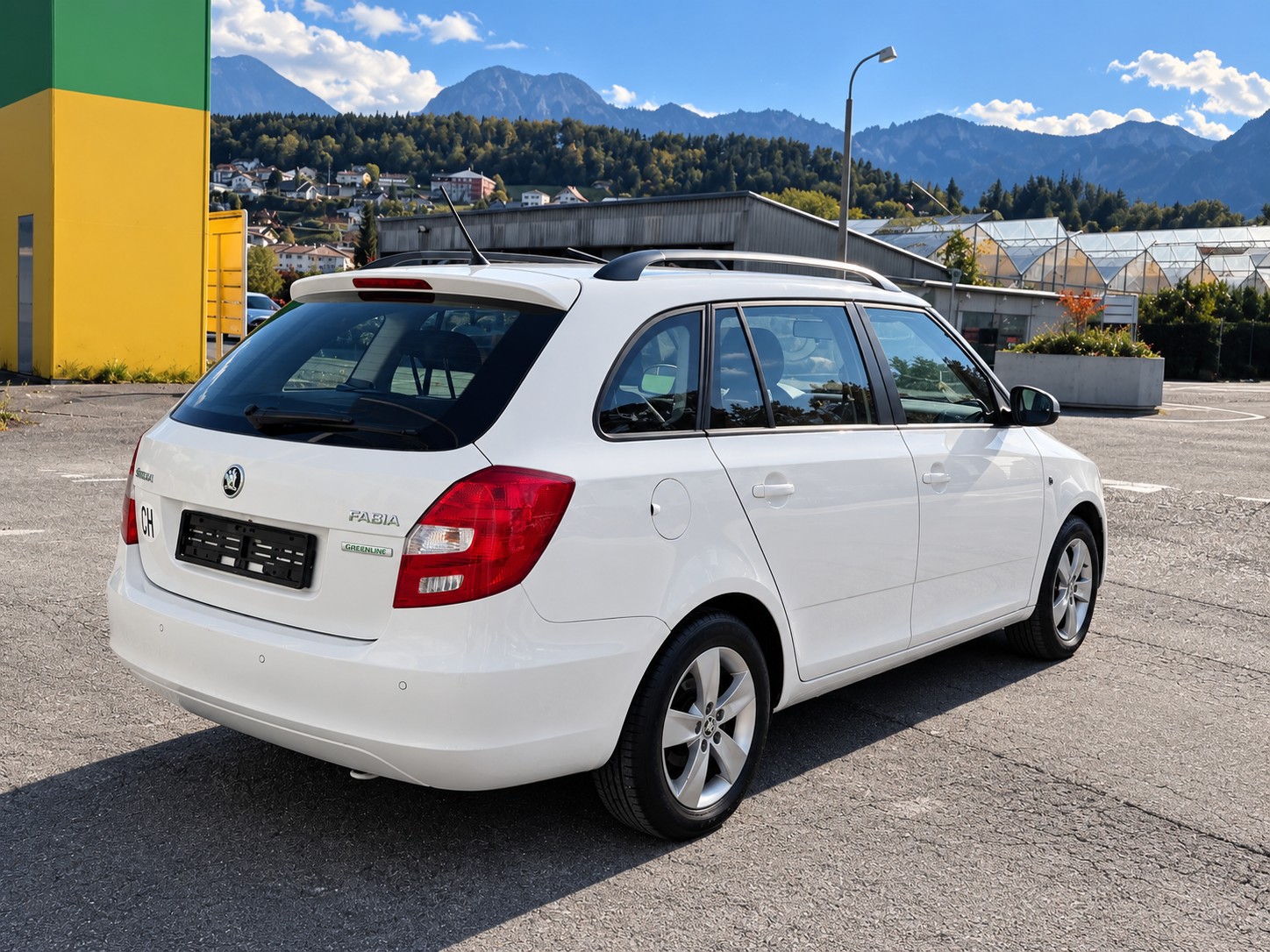SKODA Fabia 1.2 TDI Greenline-image-2