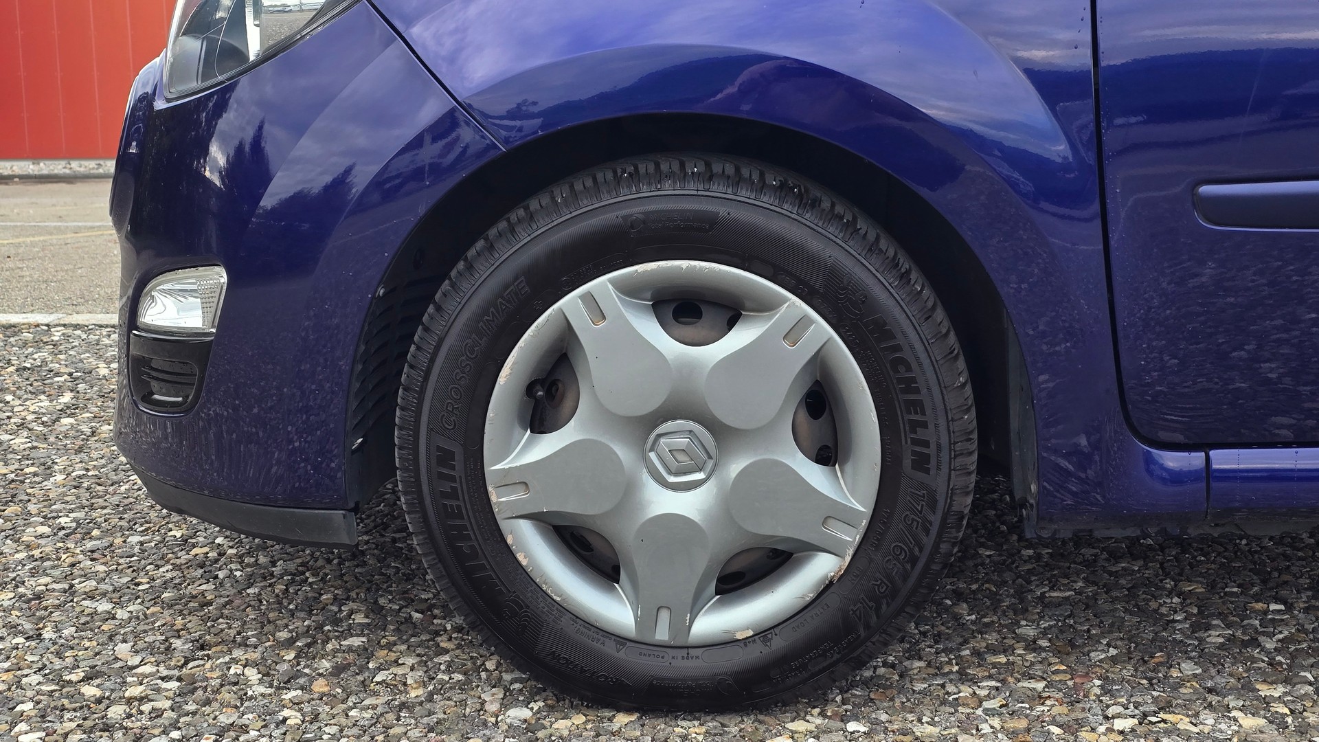 RENAULT Twingo 1.2 16V Dynamique-image-23