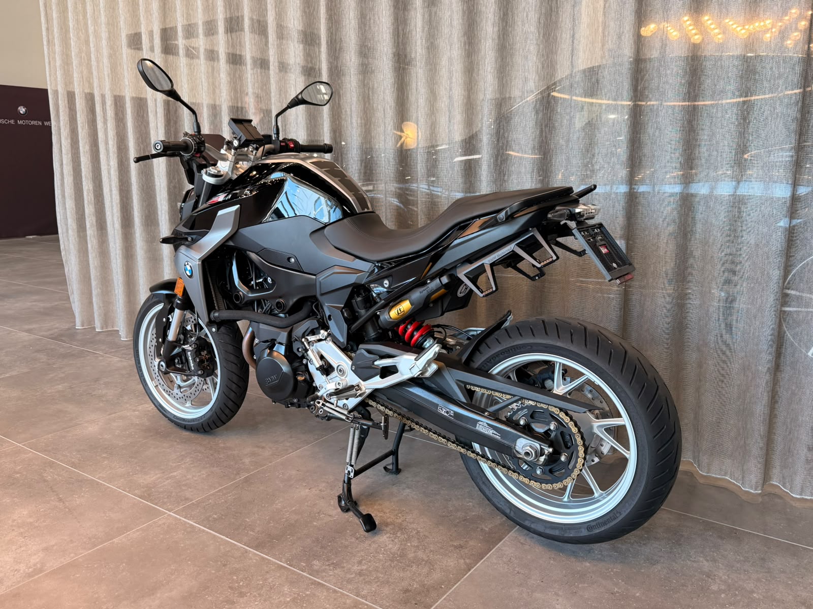 BMW F 900 R ABS-showroom-element-3