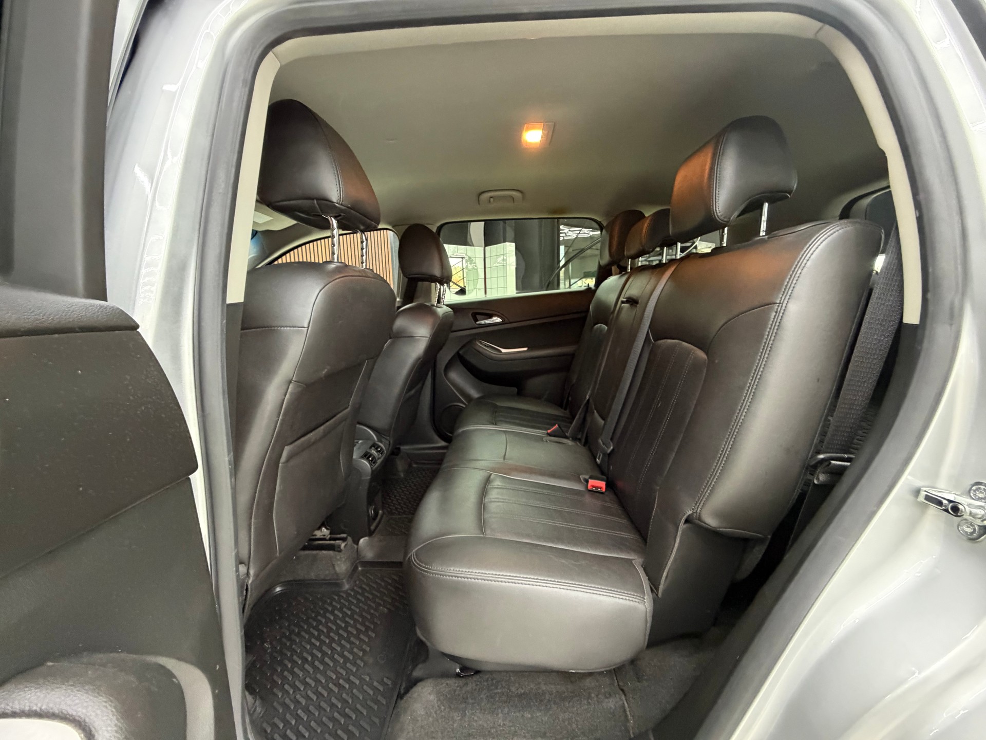 CHEVROLET Orlando 2.0 VCDi LTZ Automatic 7 Sitzer-image-13