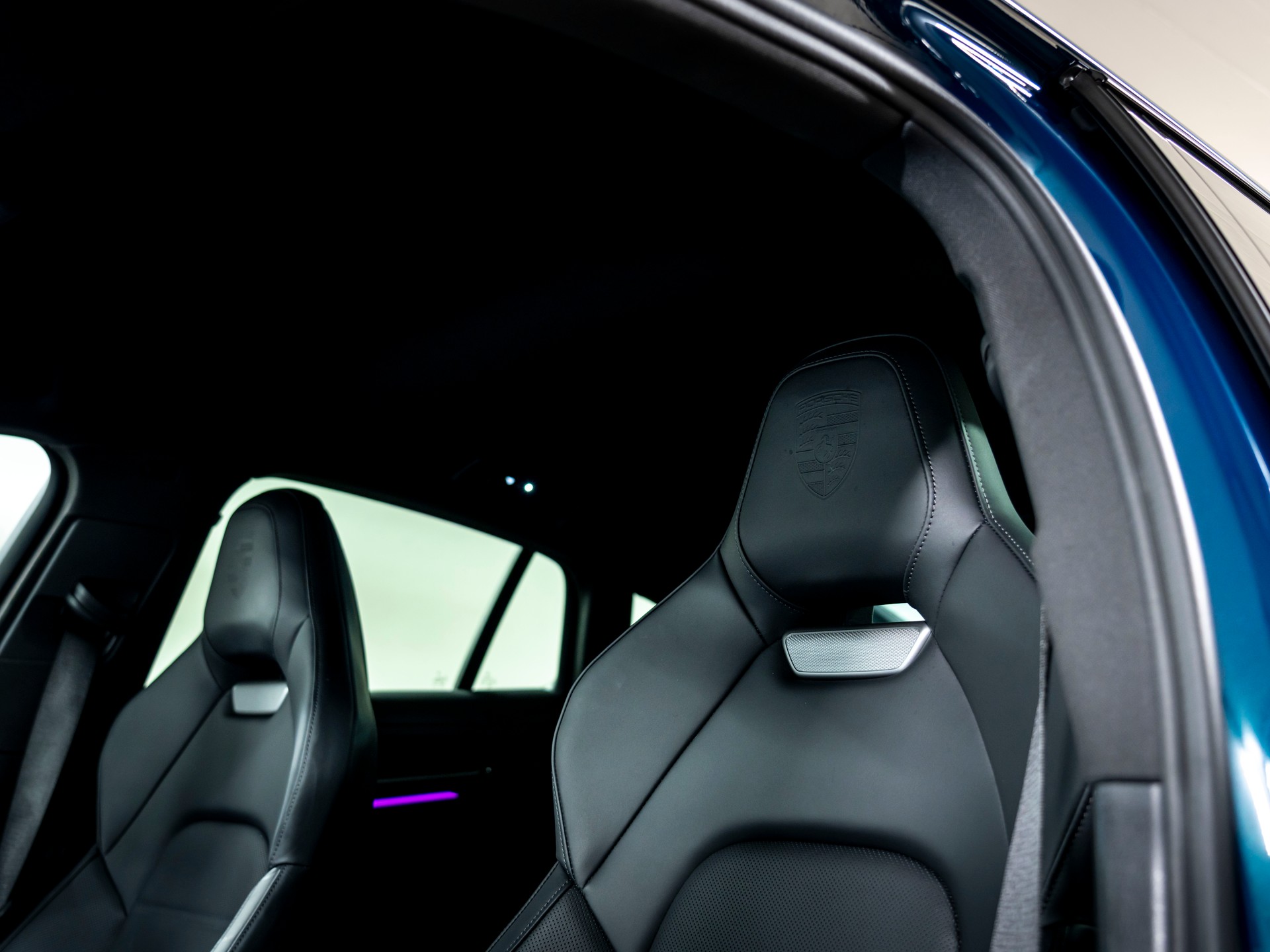 PORSCHE Panamera 4S E-Hybrid PDK-image-18