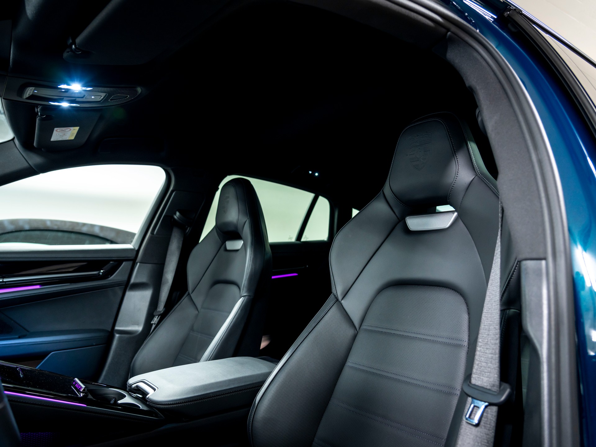 PORSCHE Panamera 4S E-Hybrid PDK-image-13