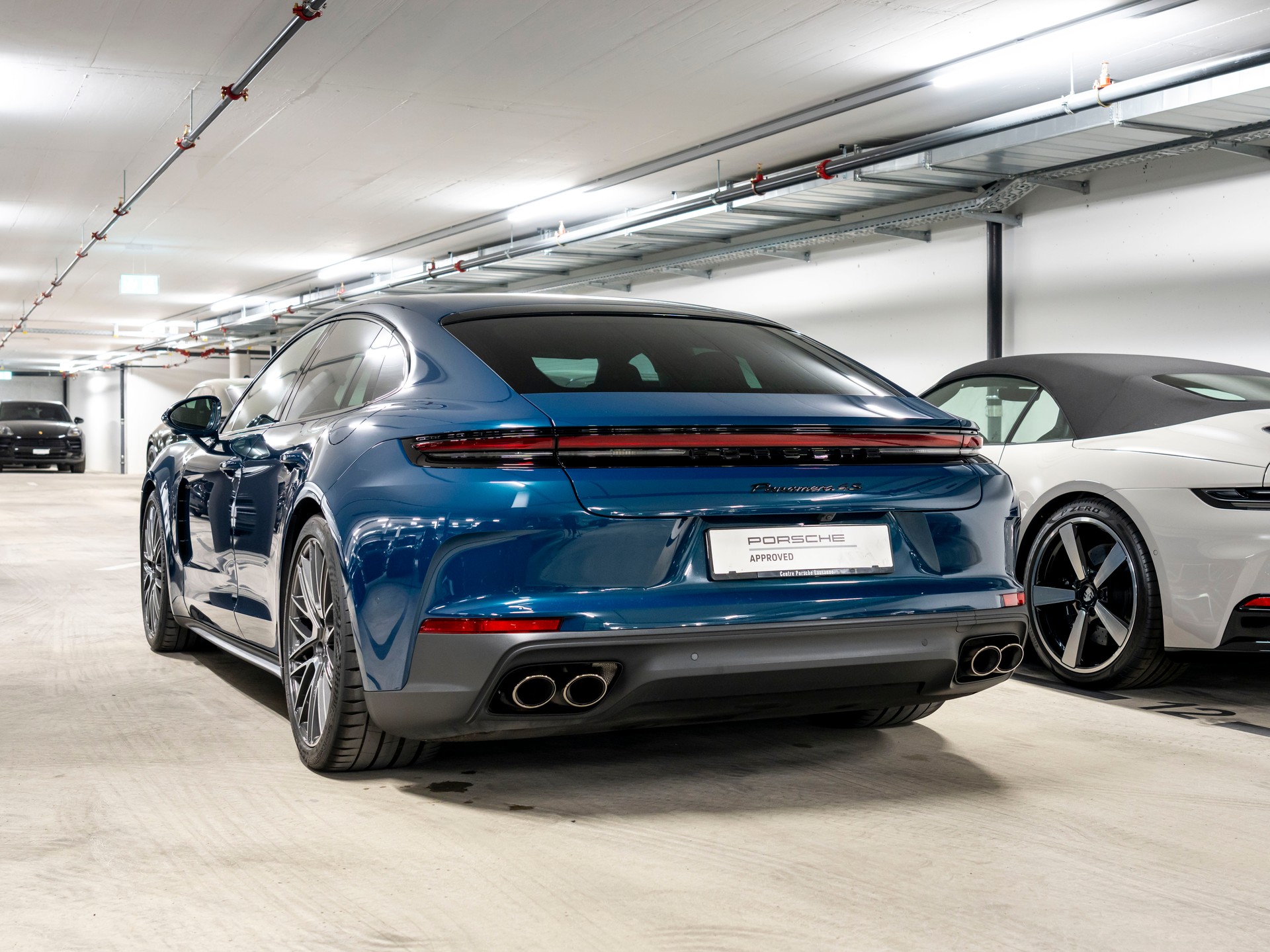 PORSCHE Panamera 4S E-Hybrid PDK-image-2