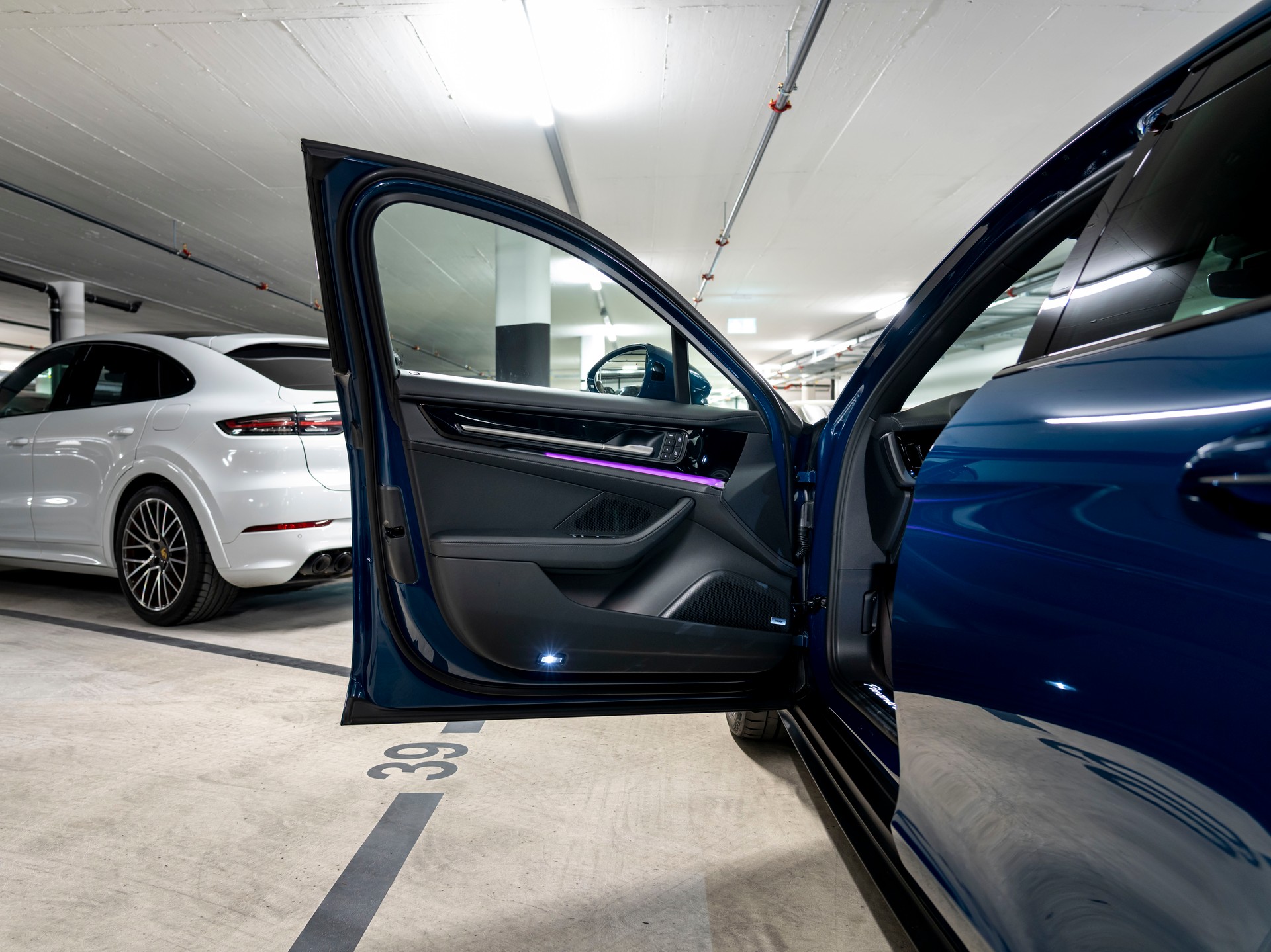 PORSCHE Panamera 4S E-Hybrid PDK-image-9