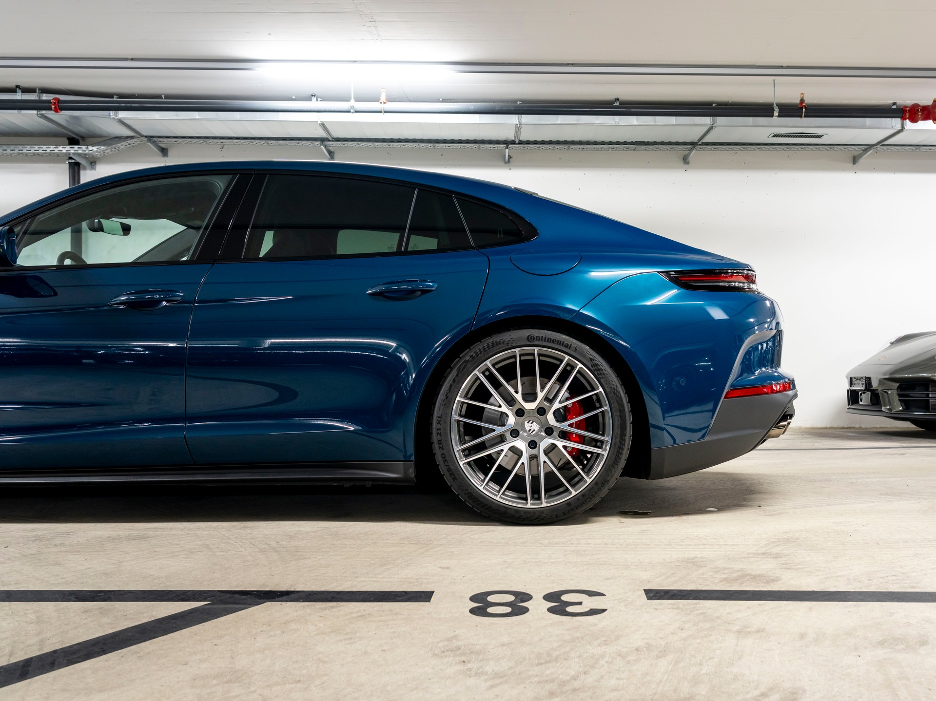 PORSCHE Panamera 4S E-Hybrid PDK-image-6