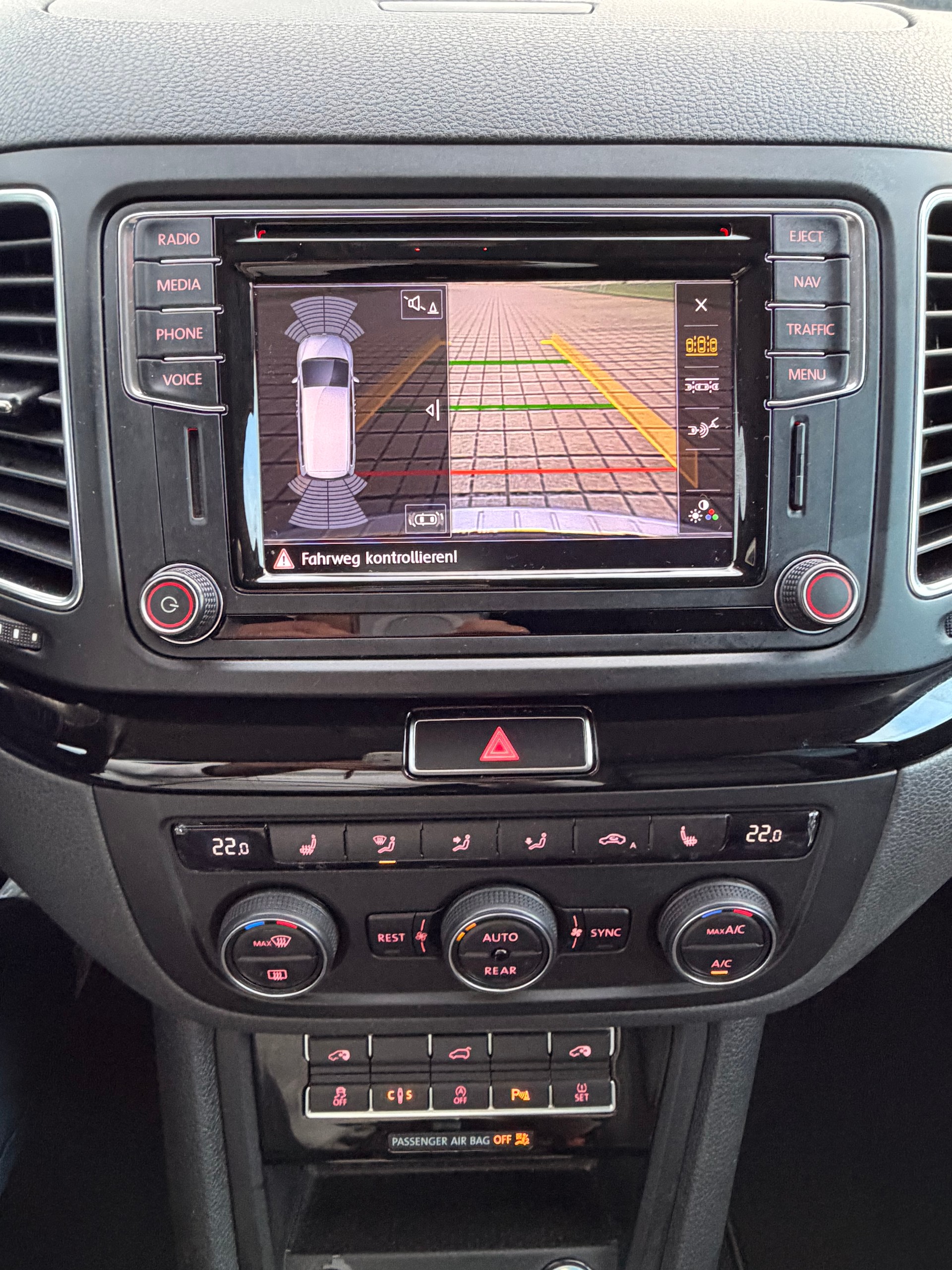 VW Sharan 2.0 TDI BMT Highline 4Motion DSG-image-22