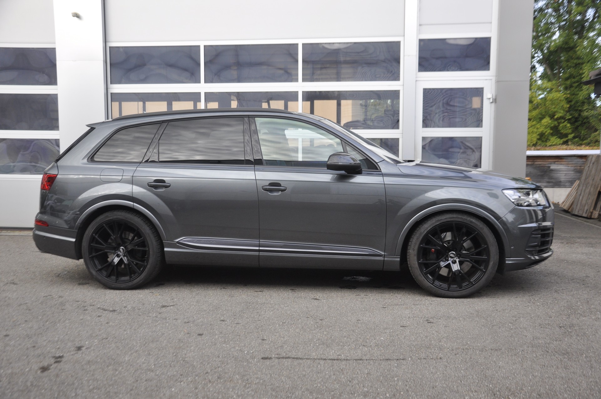 AUDI SQ7 4.0 TDI quattro tiptronic I 7 Plätze I Anhängerkupplung I Standheizung-image-1