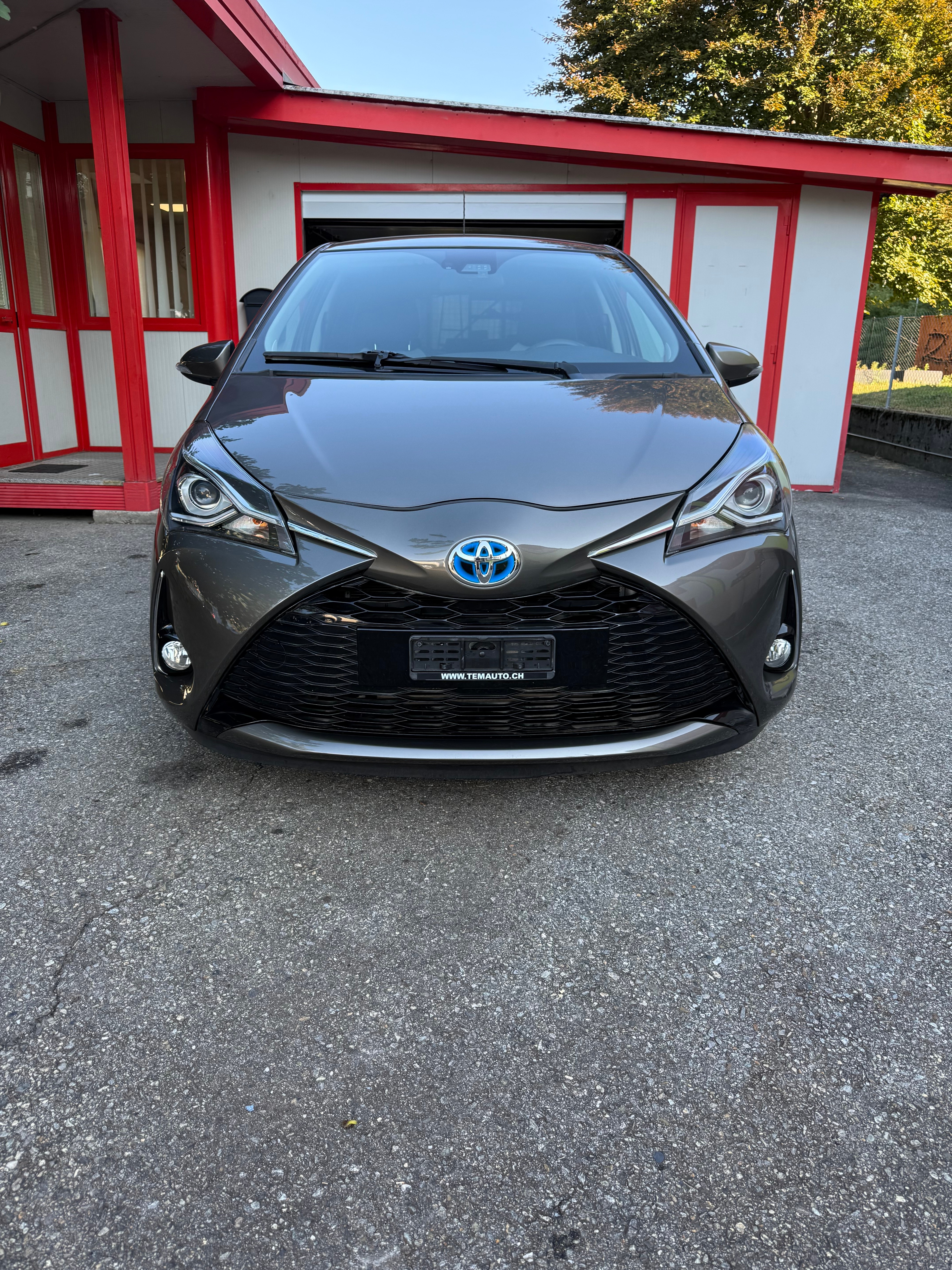 Car photo