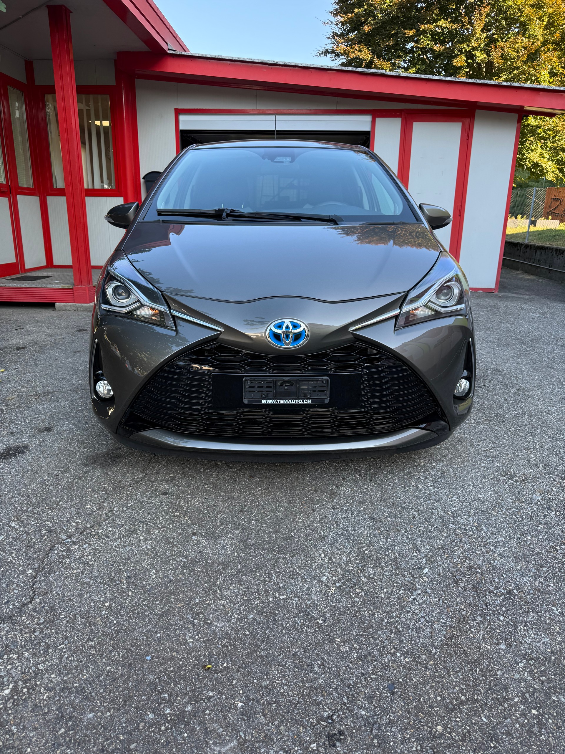 TOYOTA Yaris 1.5 VVT-i Hybrid Trend e-CVT-image-0