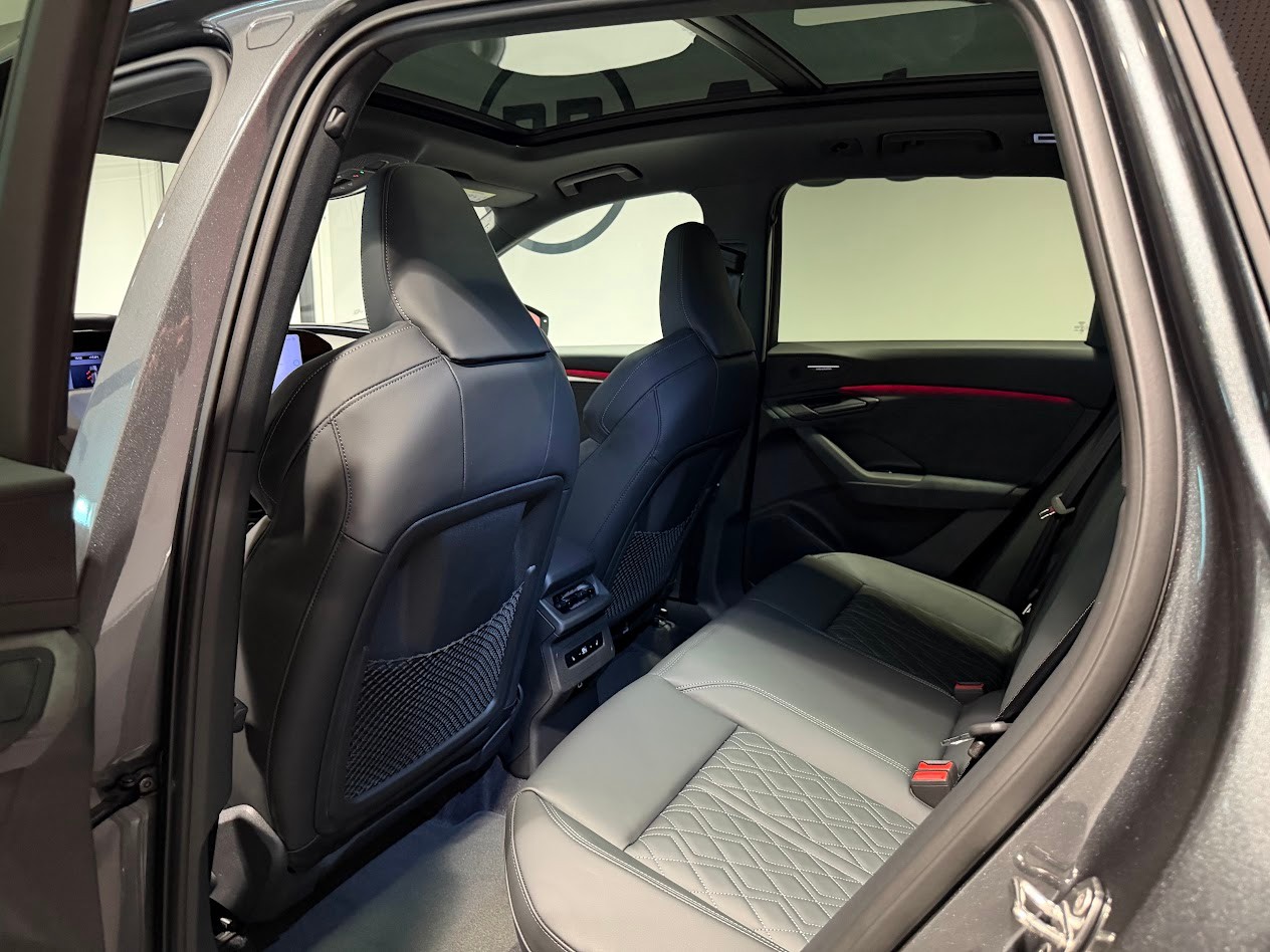 AUDI Q6 e-tron quattro-image-4