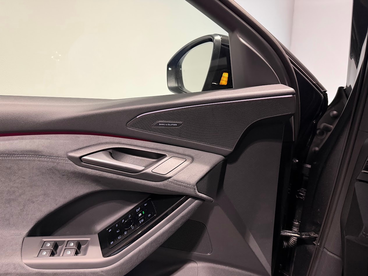 AUDI Q6 e-tron quattro-image-7