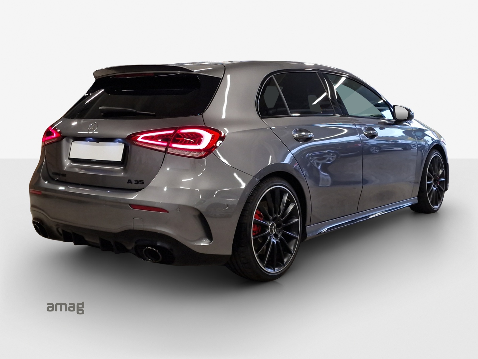 MERCEDES-BENZ A 35 AMG 4Matic Speedshift-image-4