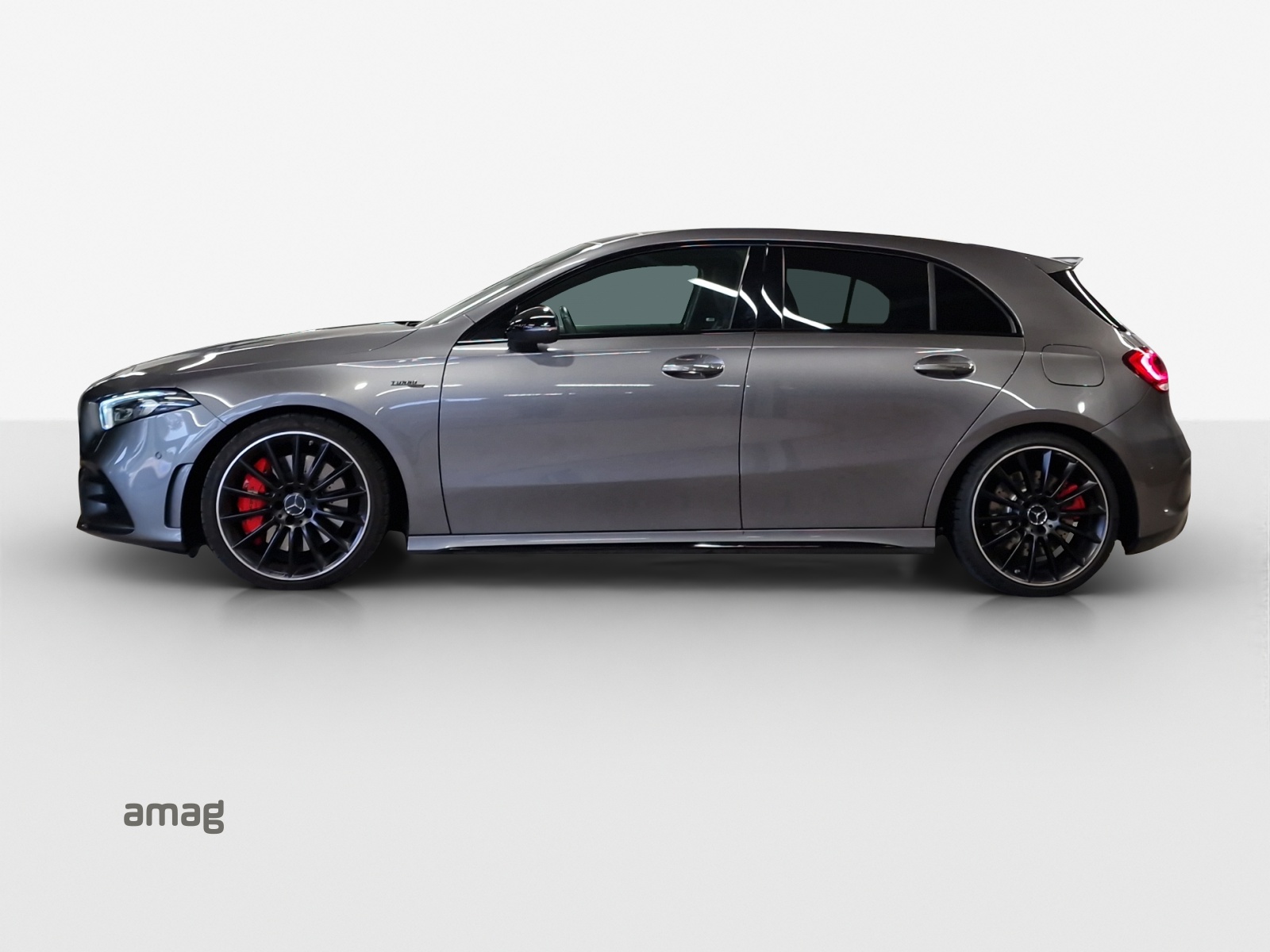 MERCEDES-BENZ A 35 AMG 4Matic Speedshift-image-1