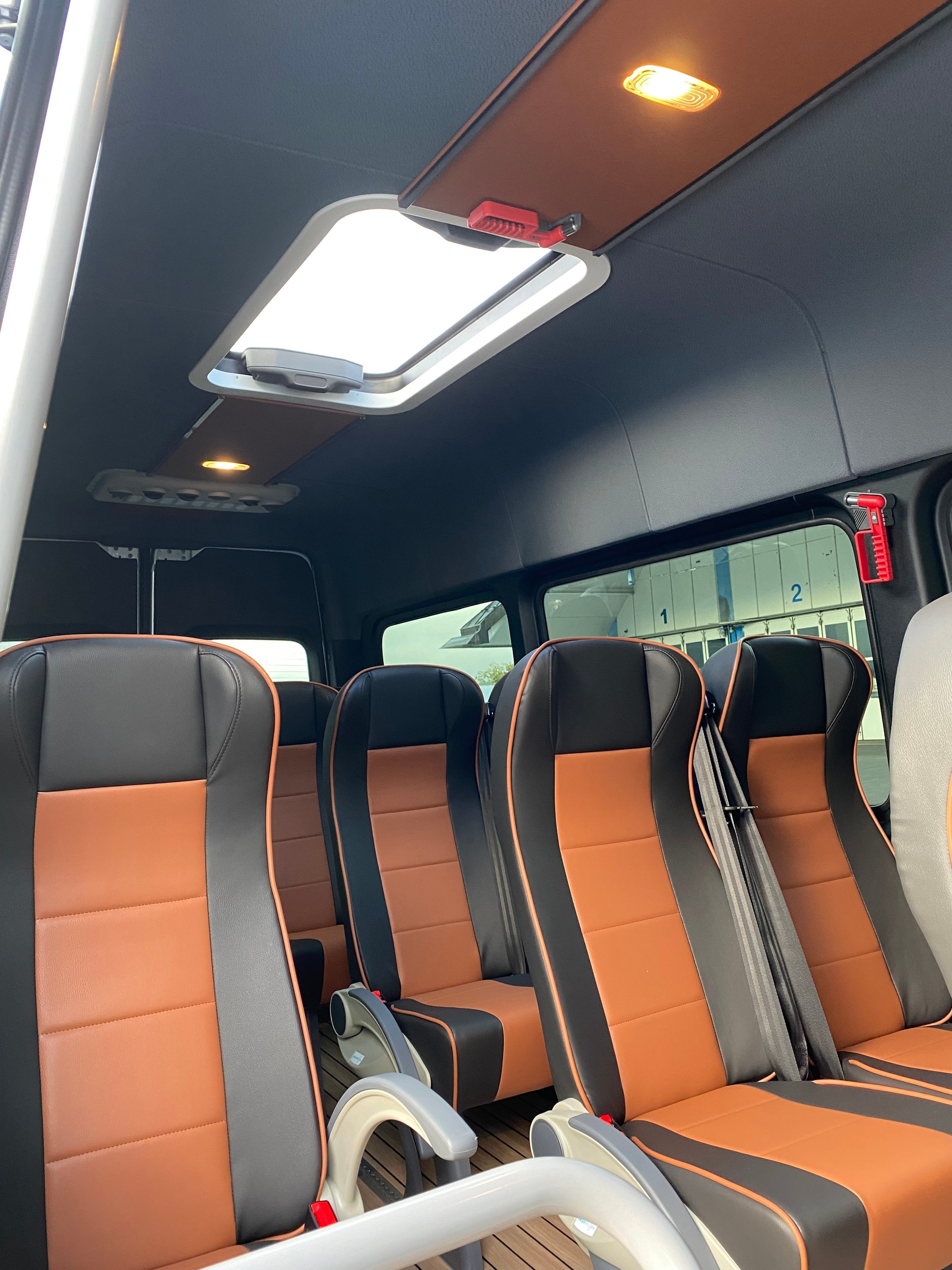MERCEDES-BENZ 17PL 420 ESprinter 113Kw-image-7