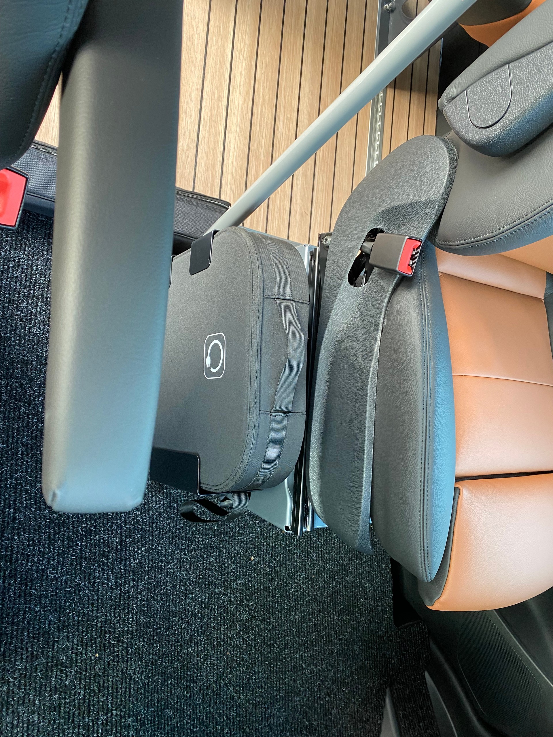 MERCEDES-BENZ 17PL 420 ESprinter 113Kw-image-8