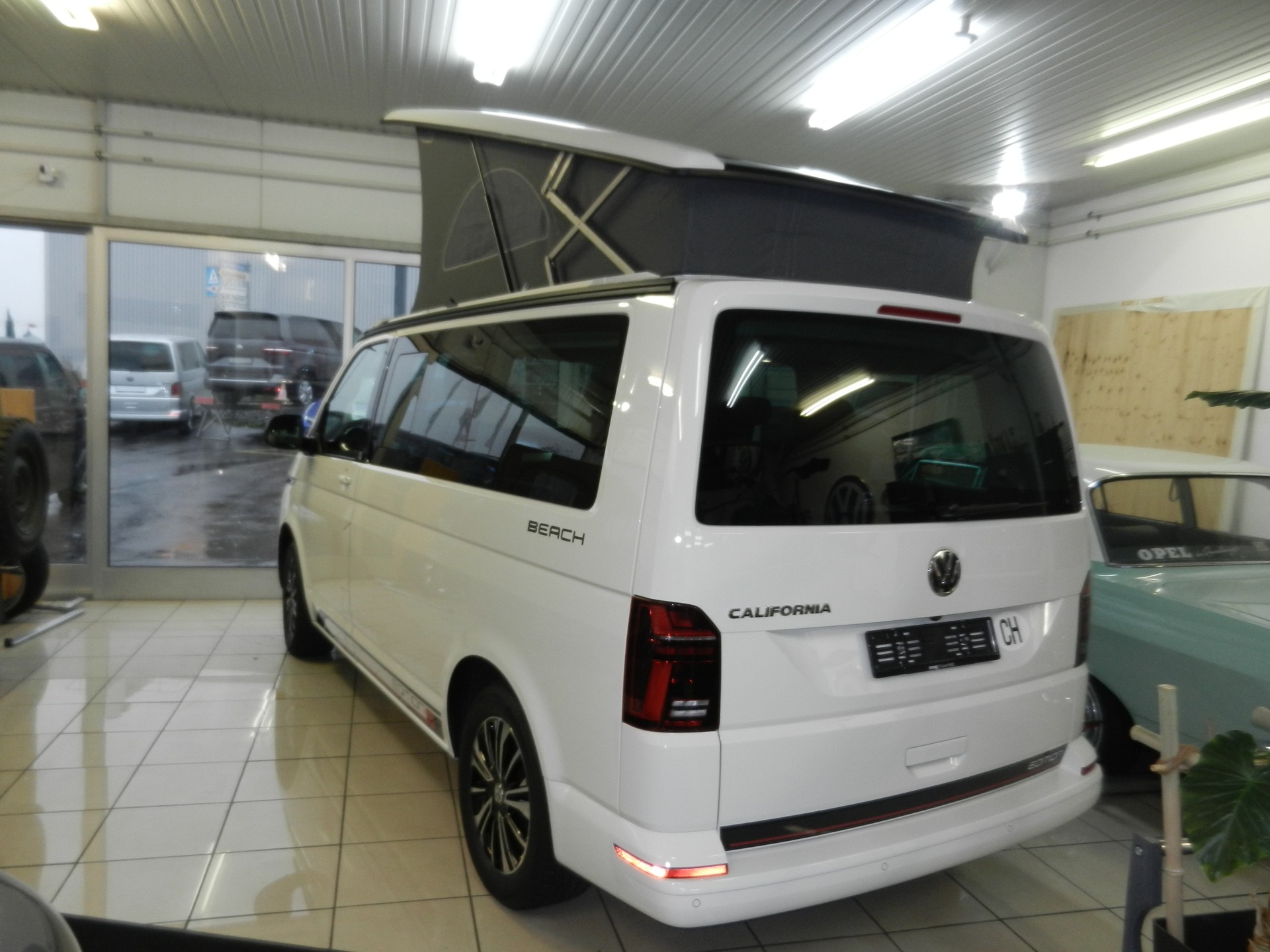 VW T6.1 California 2.0 TDI Beach Edition Spirit DSG-image-4