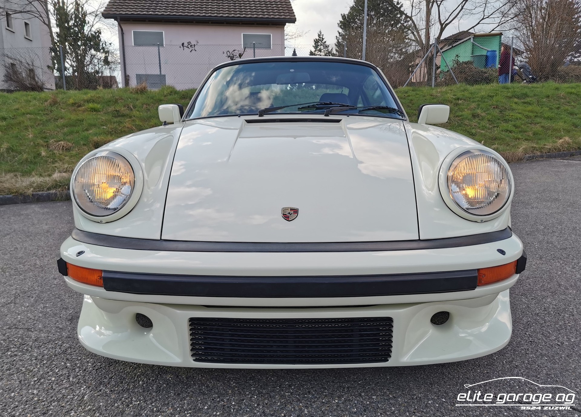PORSCHE 911 Turbo-image-2